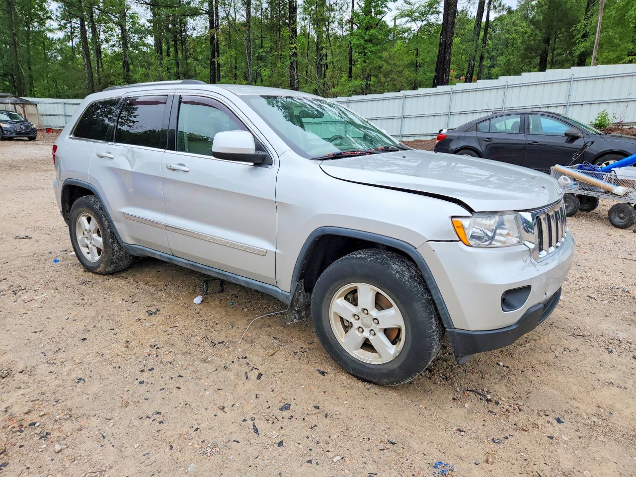 2011 Jeep Grand Cherokee Laredo Silver vin: 1J4RS4GG2BC521194