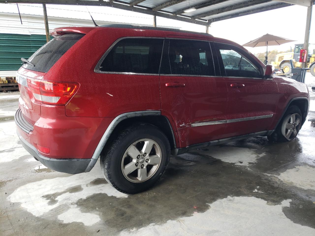 2011 Jeep Grand Cherokee Laredo Red vin: 1J4RS4GG2BC537458