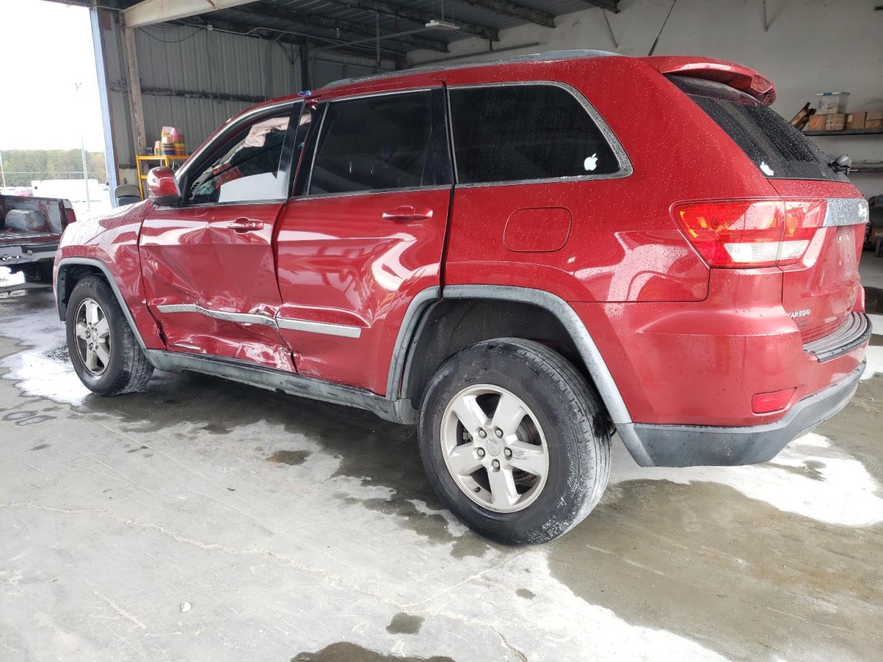 2011 Jeep Grand Cherokee Laredo Red vin: 1J4RS4GG2BC537458