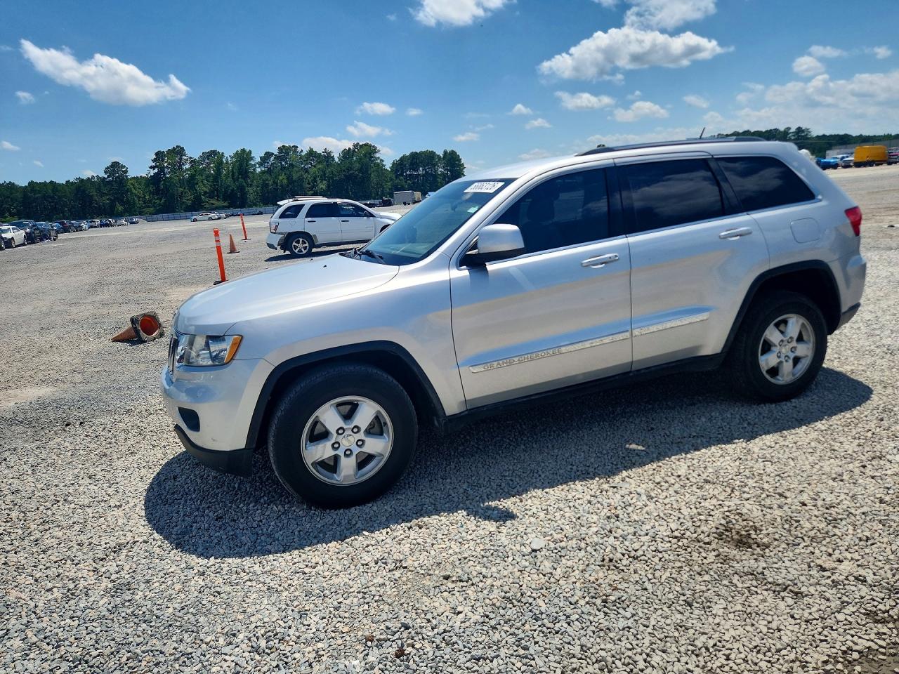 2011 Jeep Grand Cherokee Laredo Silver vin: 1J4RS4GG2BC549139