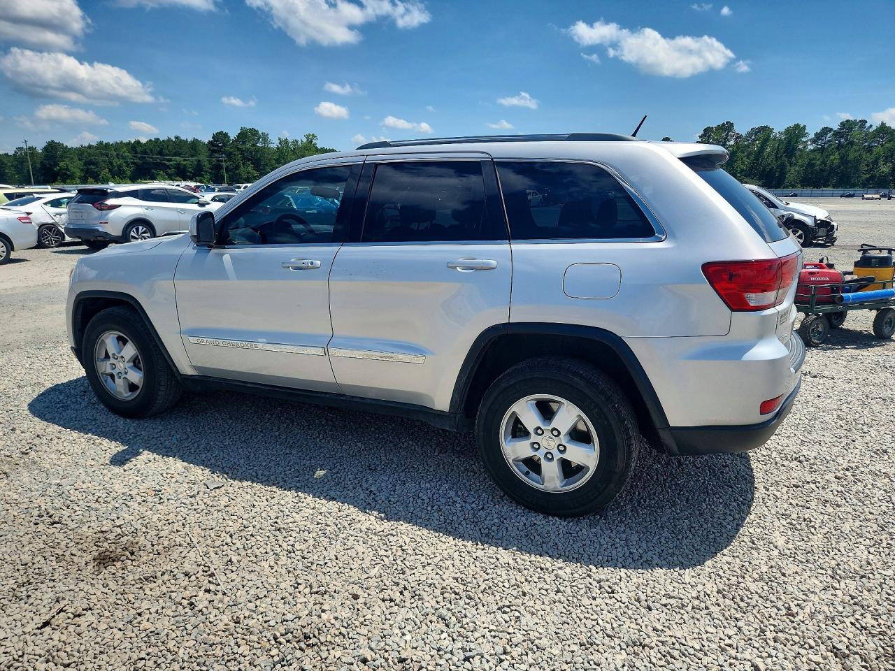 2011 Jeep Grand Cherokee Laredo Silver vin: 1J4RS4GG2BC549139