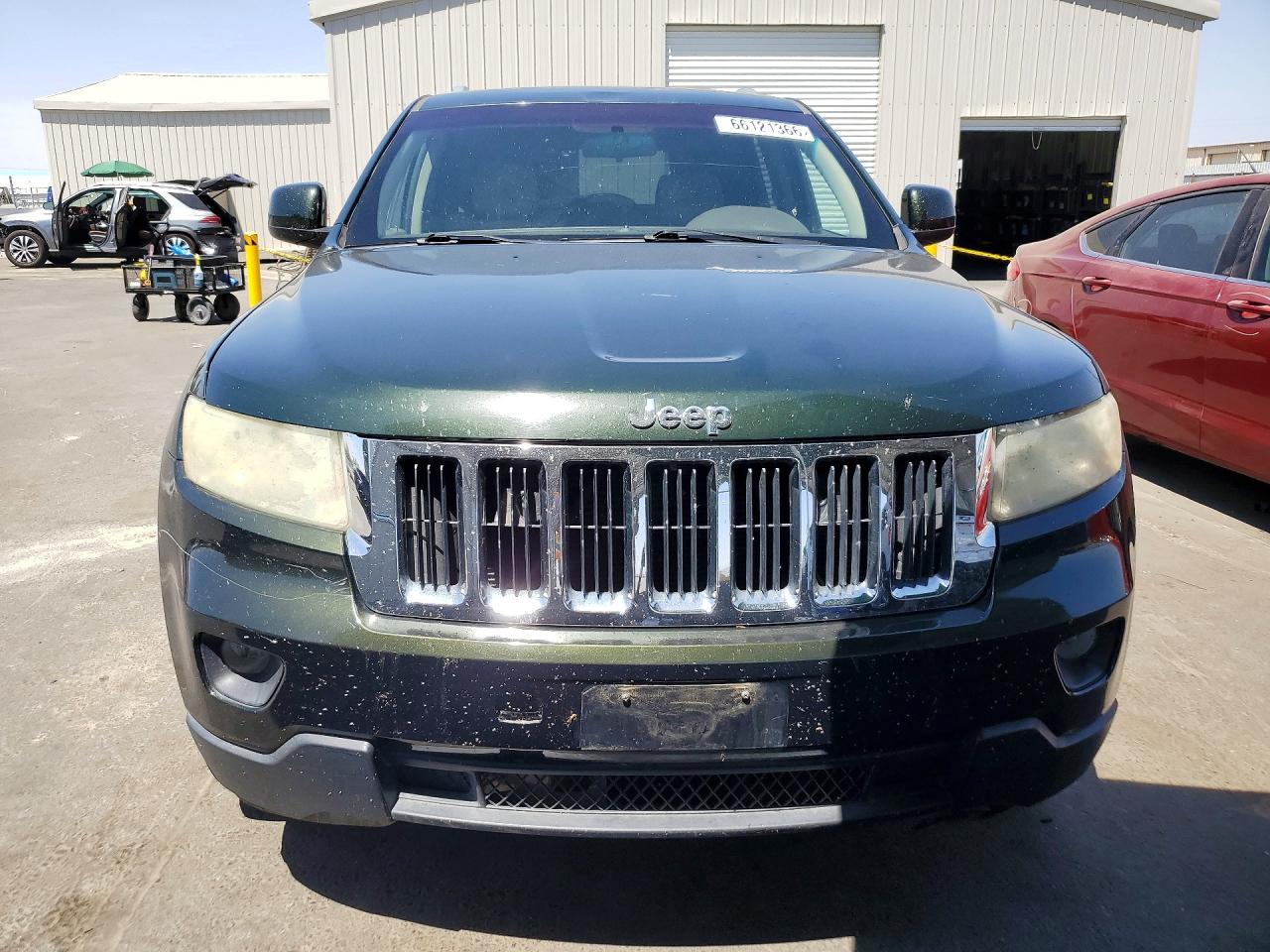 2011 Jeep Grand Cherokee Laredo Green vin: 1J4RS4GG3BC659164