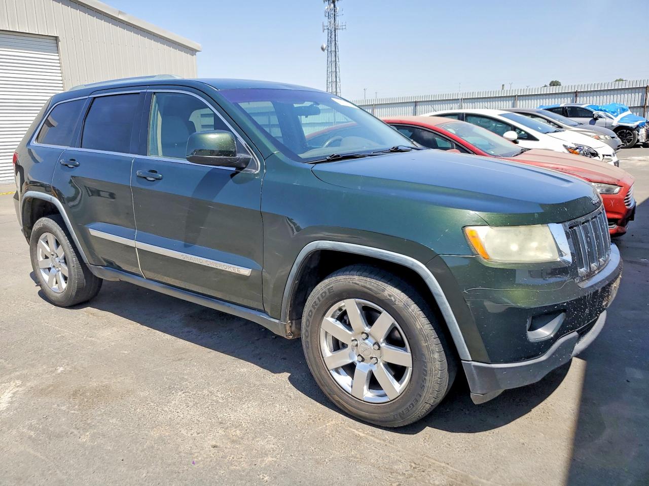 2011 Jeep Grand Cherokee Laredo Green vin: 1J4RS4GG3BC659164