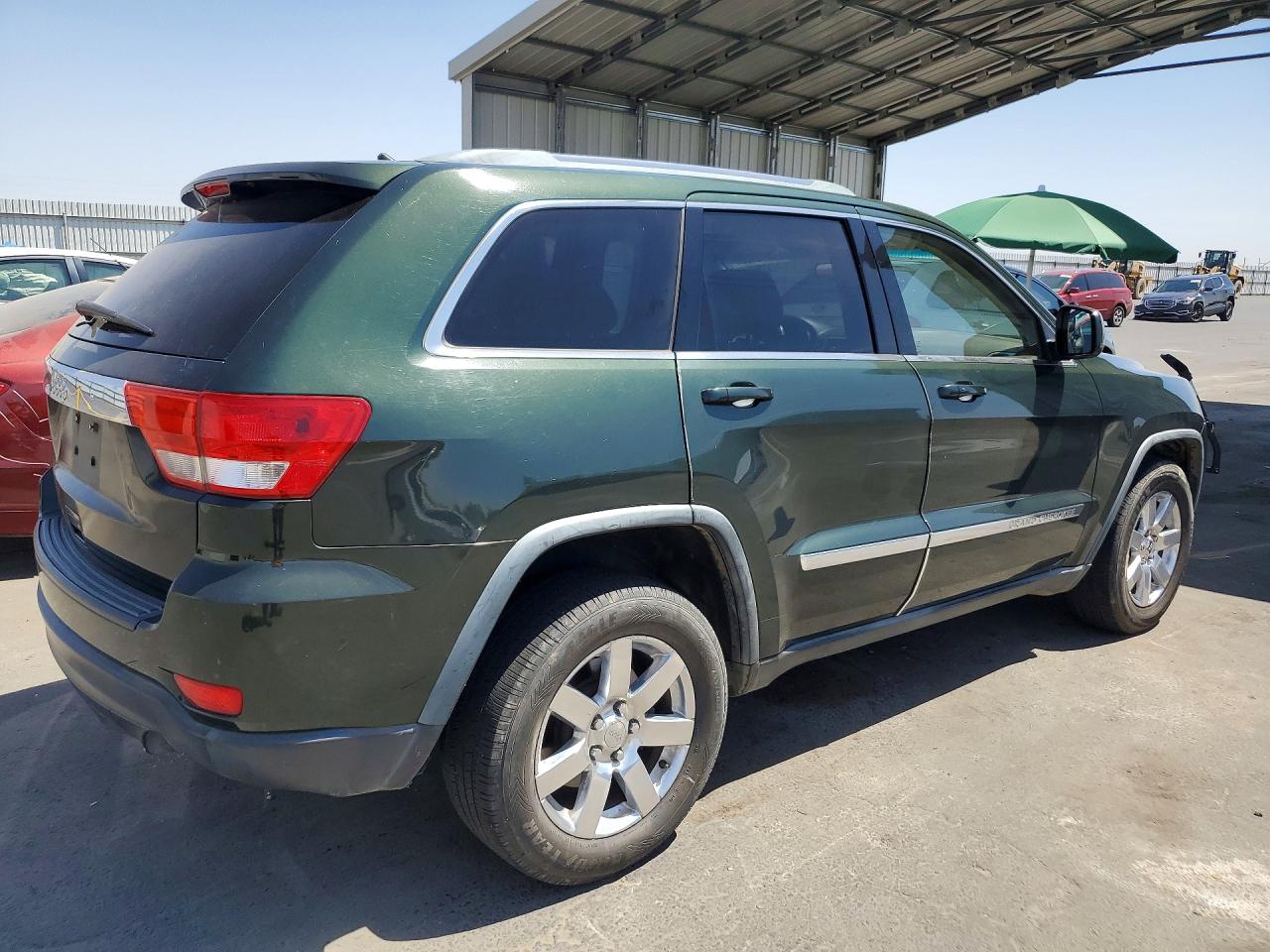 2011 Jeep Grand Cherokee Laredo Green vin: 1J4RS4GG3BC659164