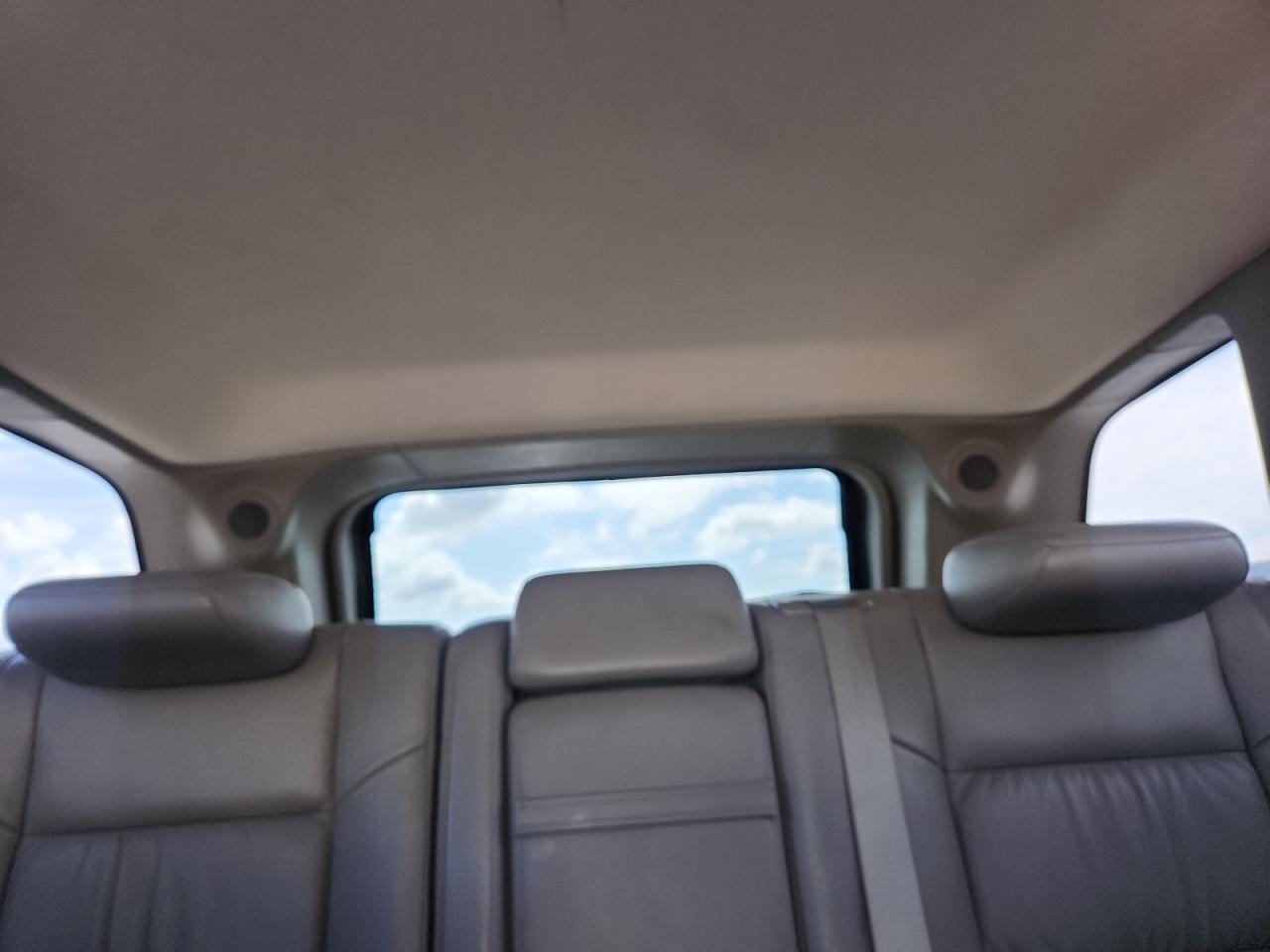 2011 Jeep Grand Cherokee Laredo Tan vin: 1J4RS4GG4BC739444