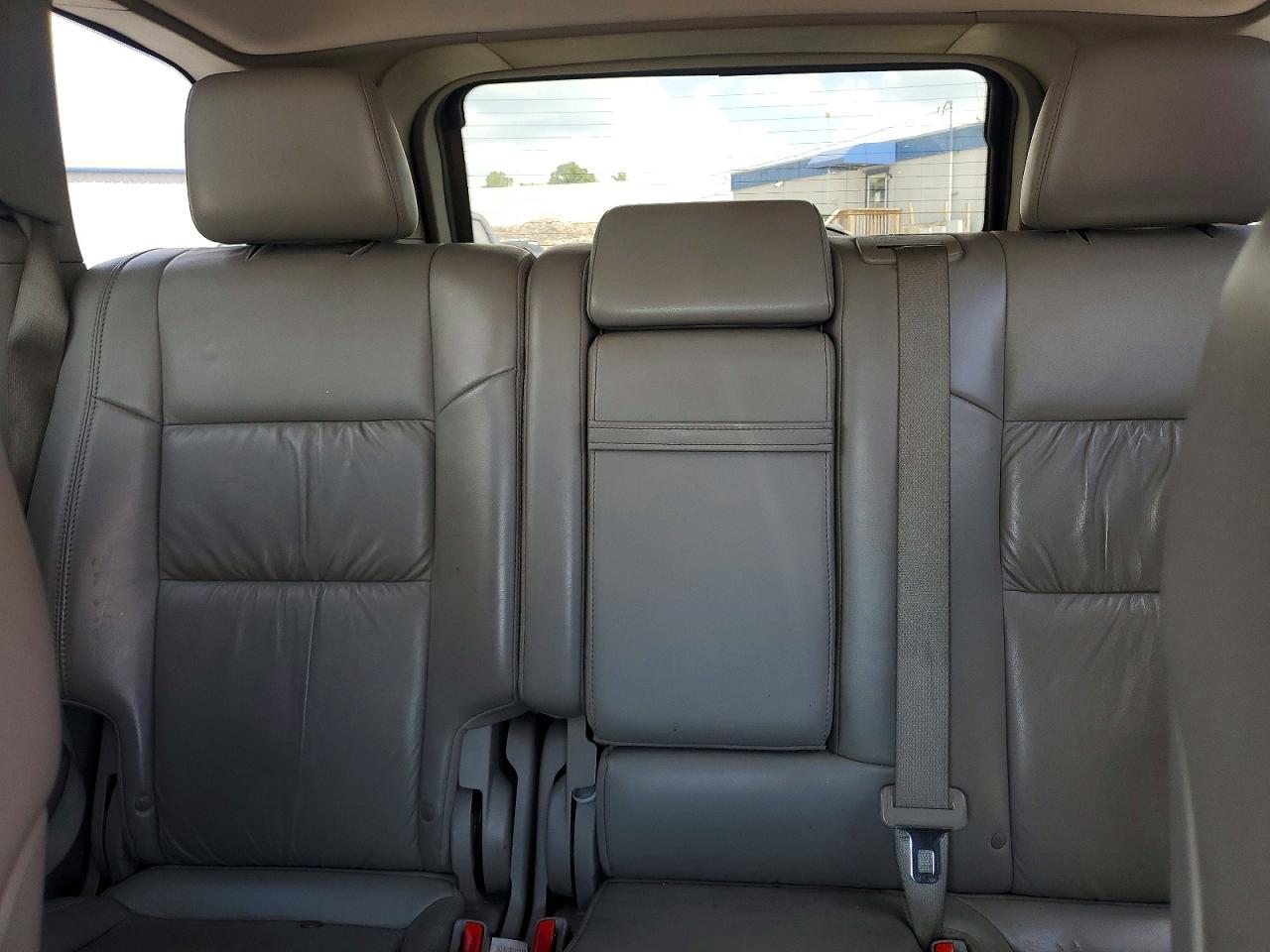 2011 Jeep Grand Cherokee Laredo Желто-коричневый vin: 1J4RS4GG5BC558711
