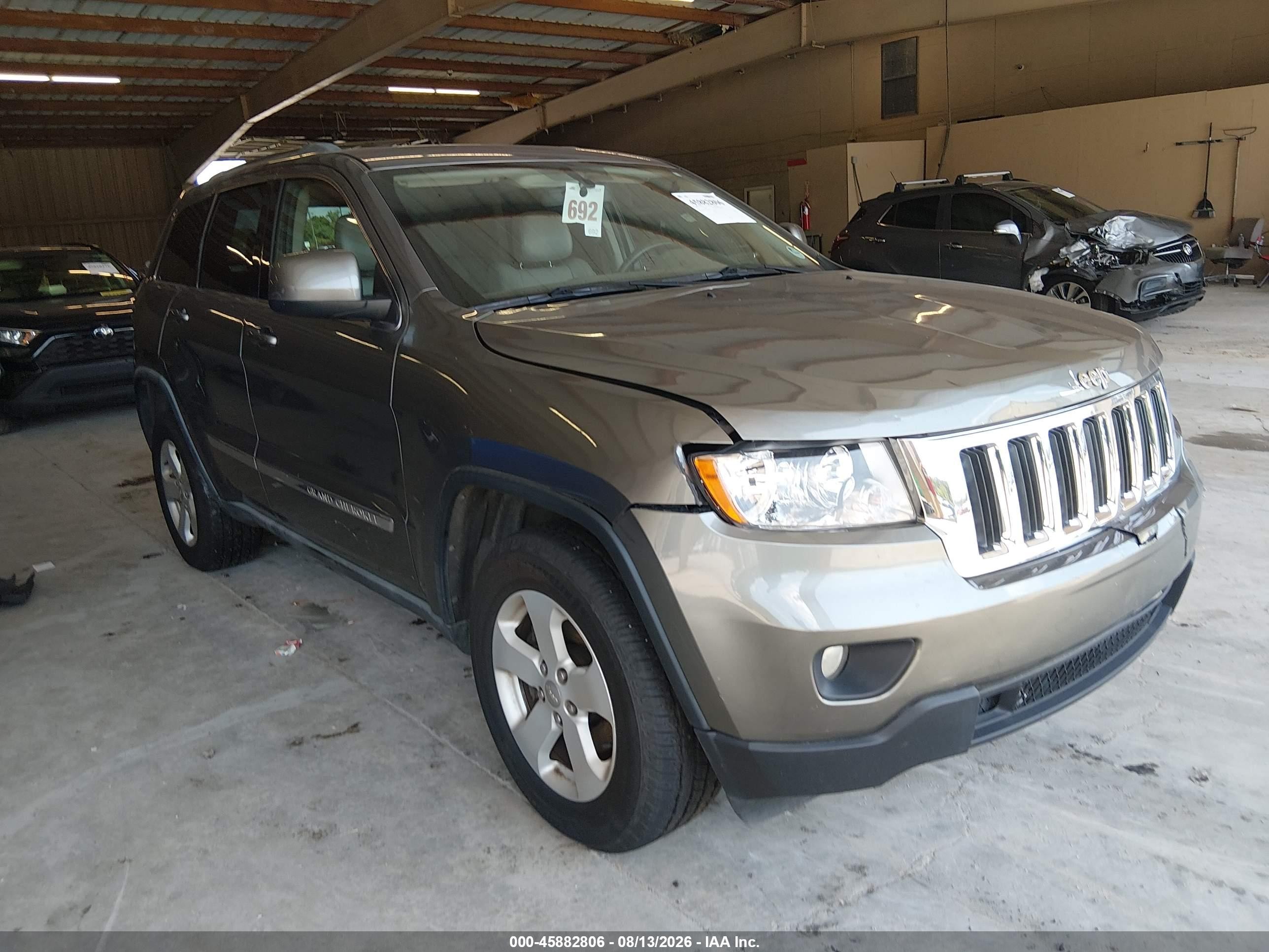2011 Jeep Grand Cherokee Laredo Gray vin: 1J4RS4GG5BC723642