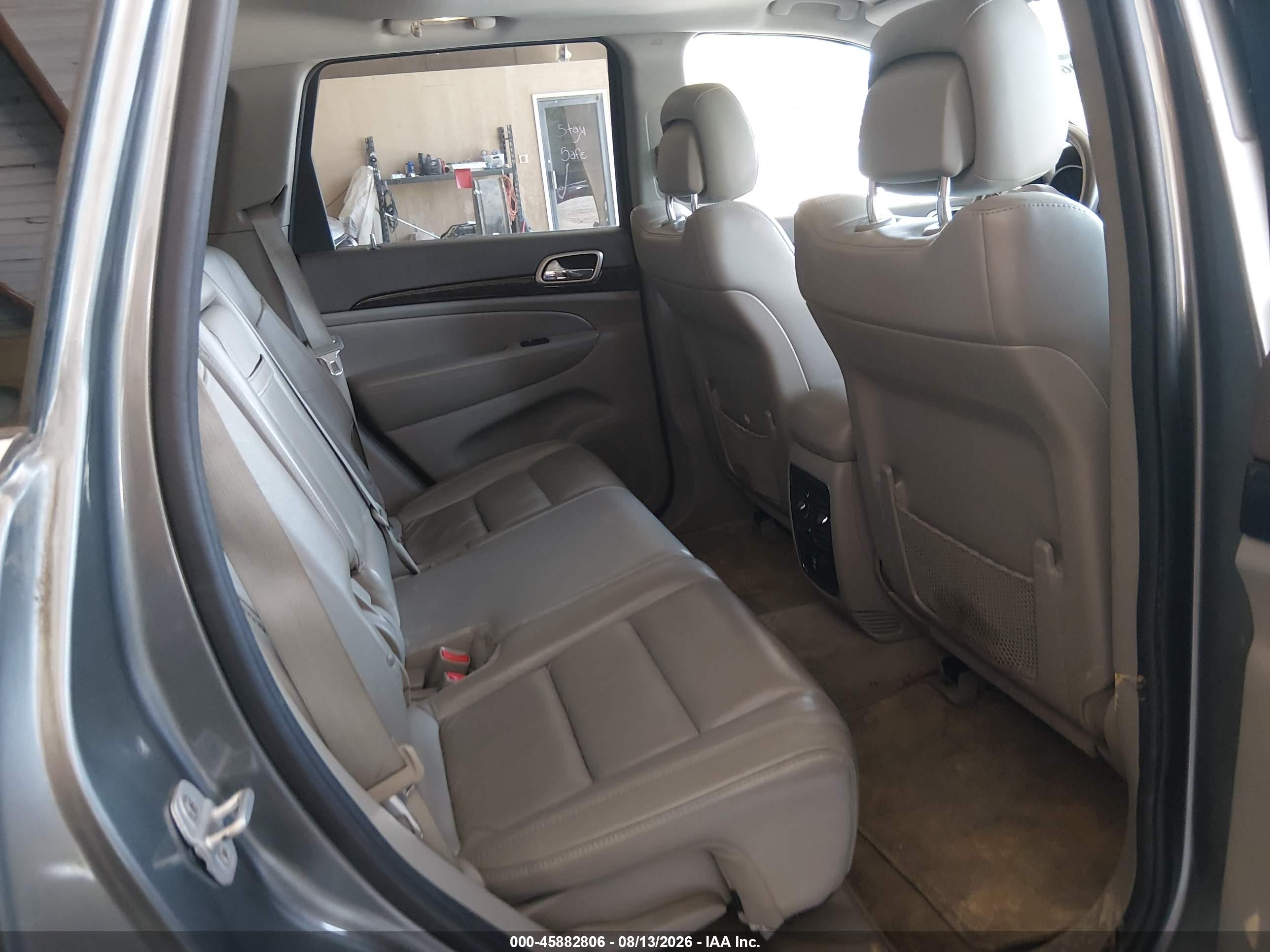 2011 Jeep Grand Cherokee Laredo Gray vin: 1J4RS4GG5BC723642