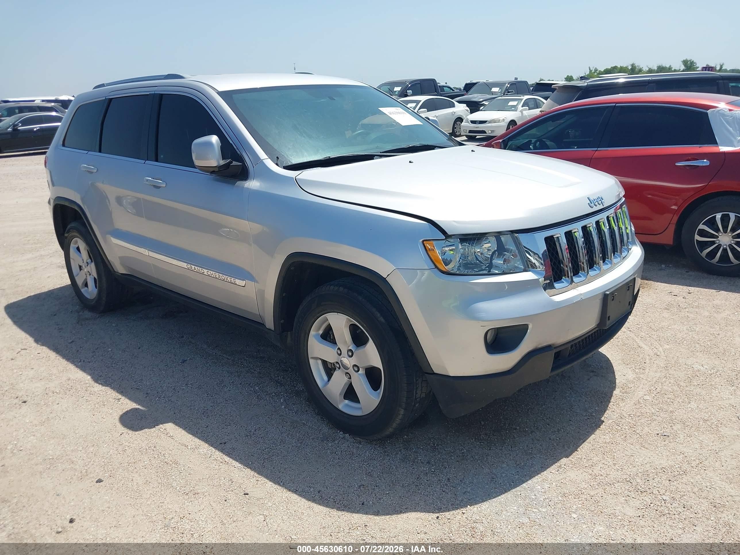 2011 Jeep Grand Cherokee Laredo Silver vin: 1J4RS4GG5BC745933