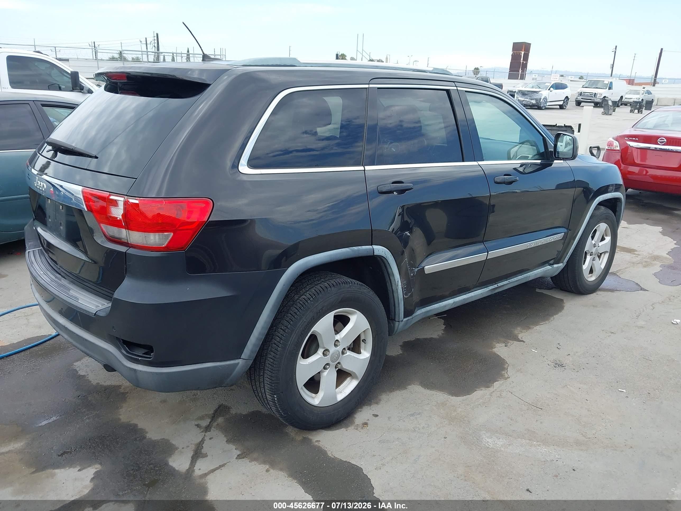 2011 Jeep Grand Cherokee Laredo Black vin: 1J4RS4GG6BC539357
