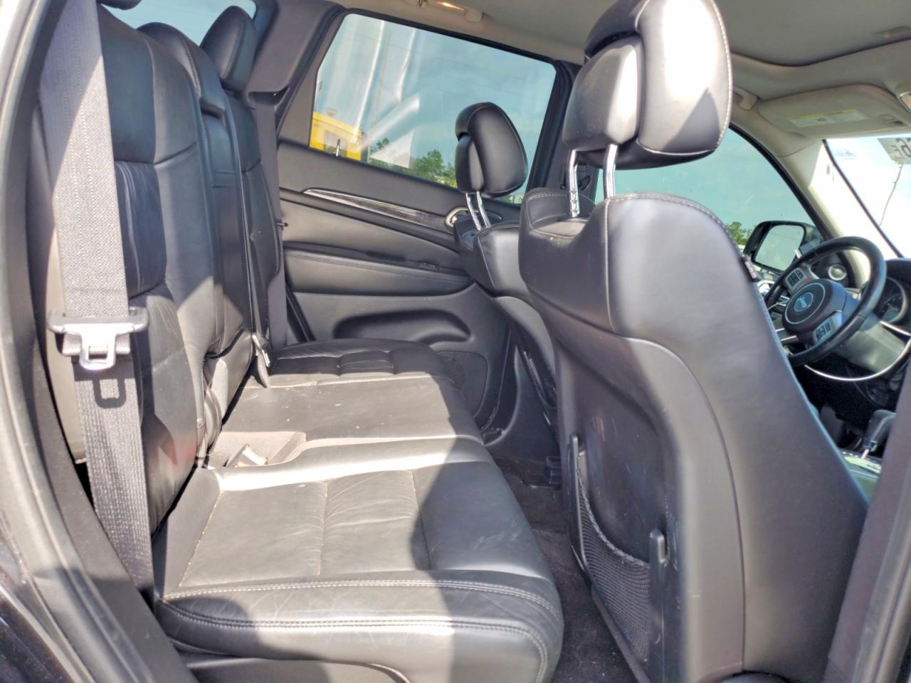 2011 Jeep Grand Cherokee Laredo Charcoal vin: 1J4RS4GG6BC611397