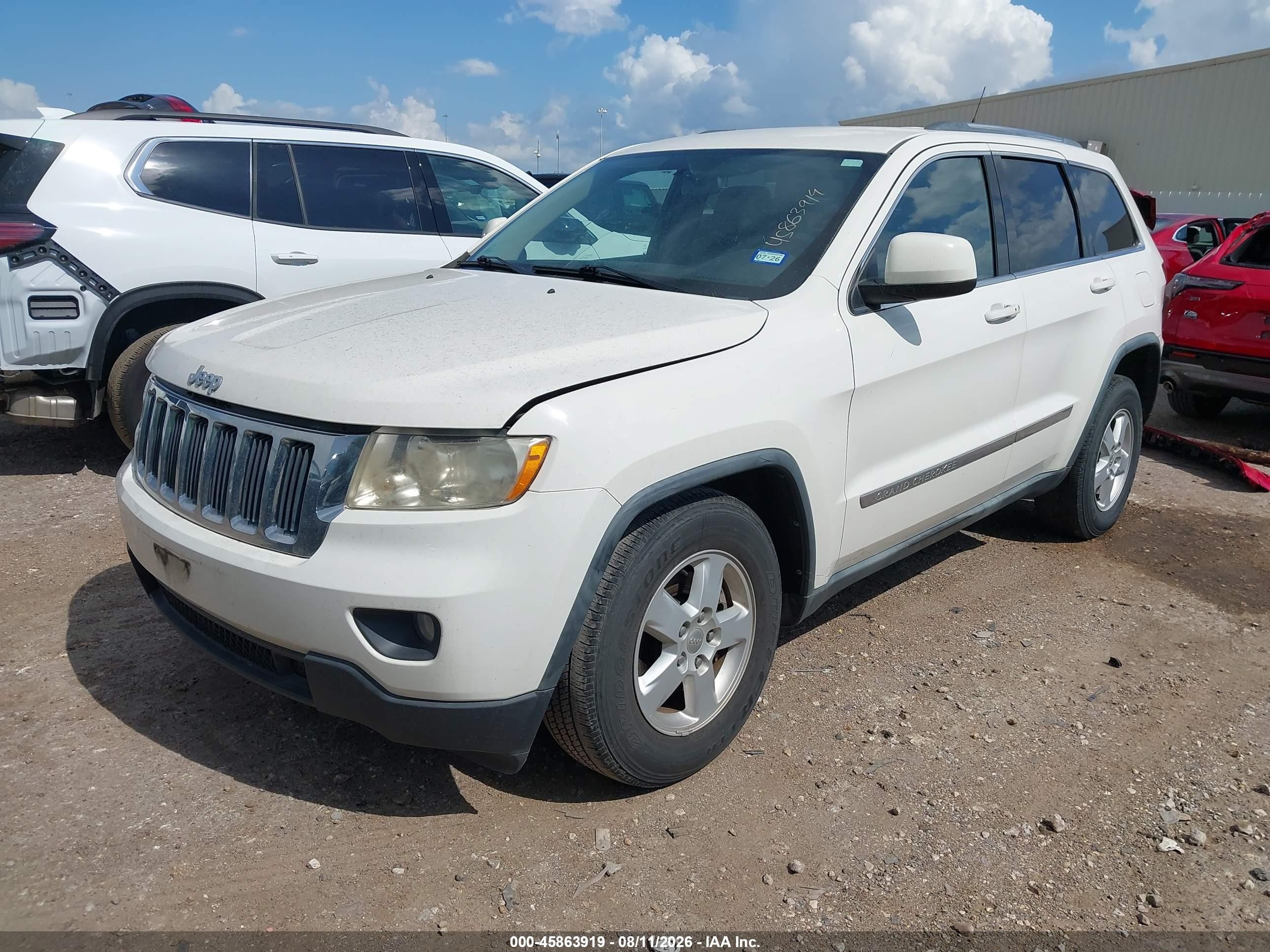 2011 Jeep Grand Cherokee Laredo White vin: 1J4RS4GG7BC524592