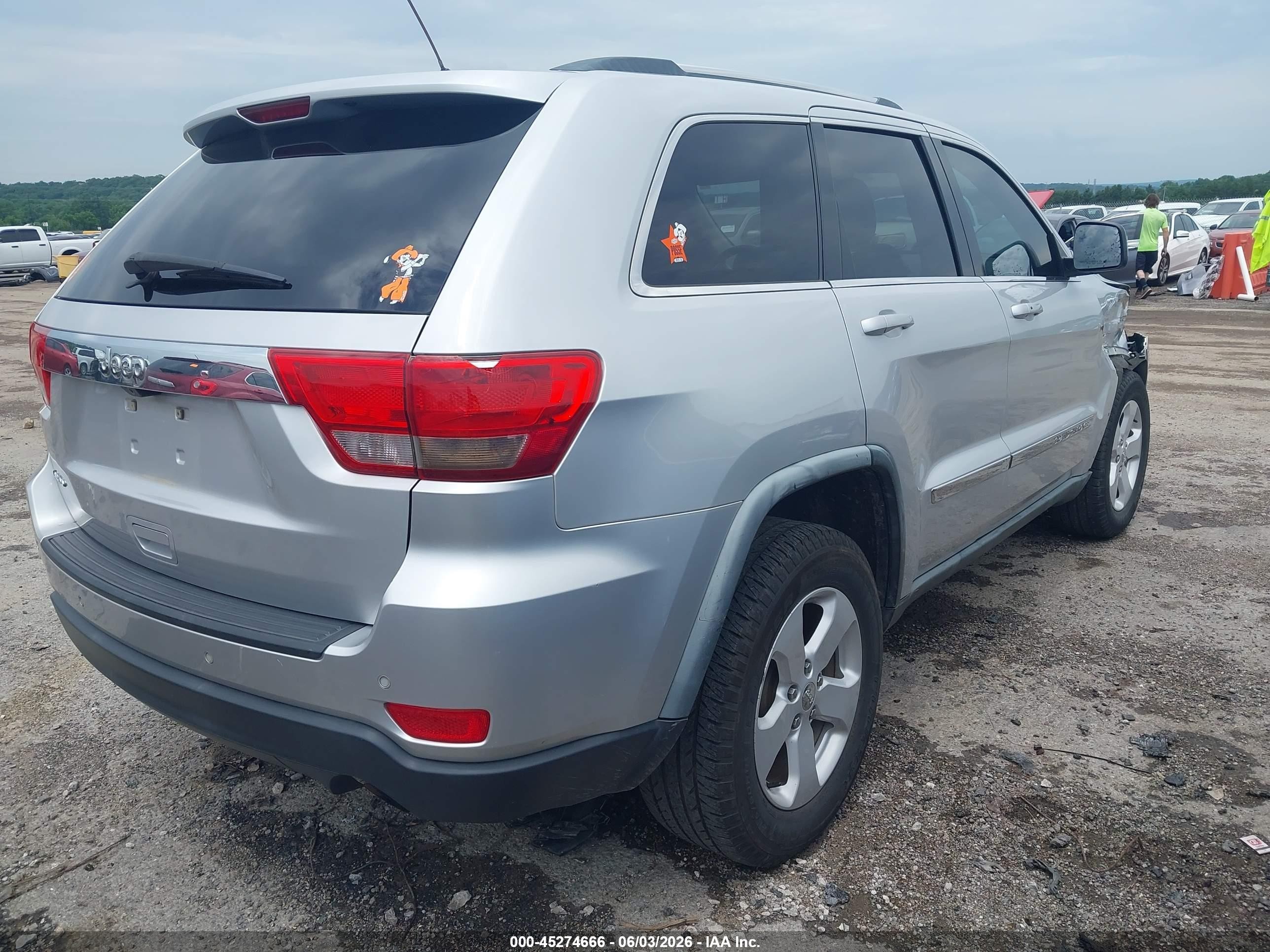 2011 Jeep Grand Cherokee Laredo Silver vin: 1J4RS4GG7BC539058