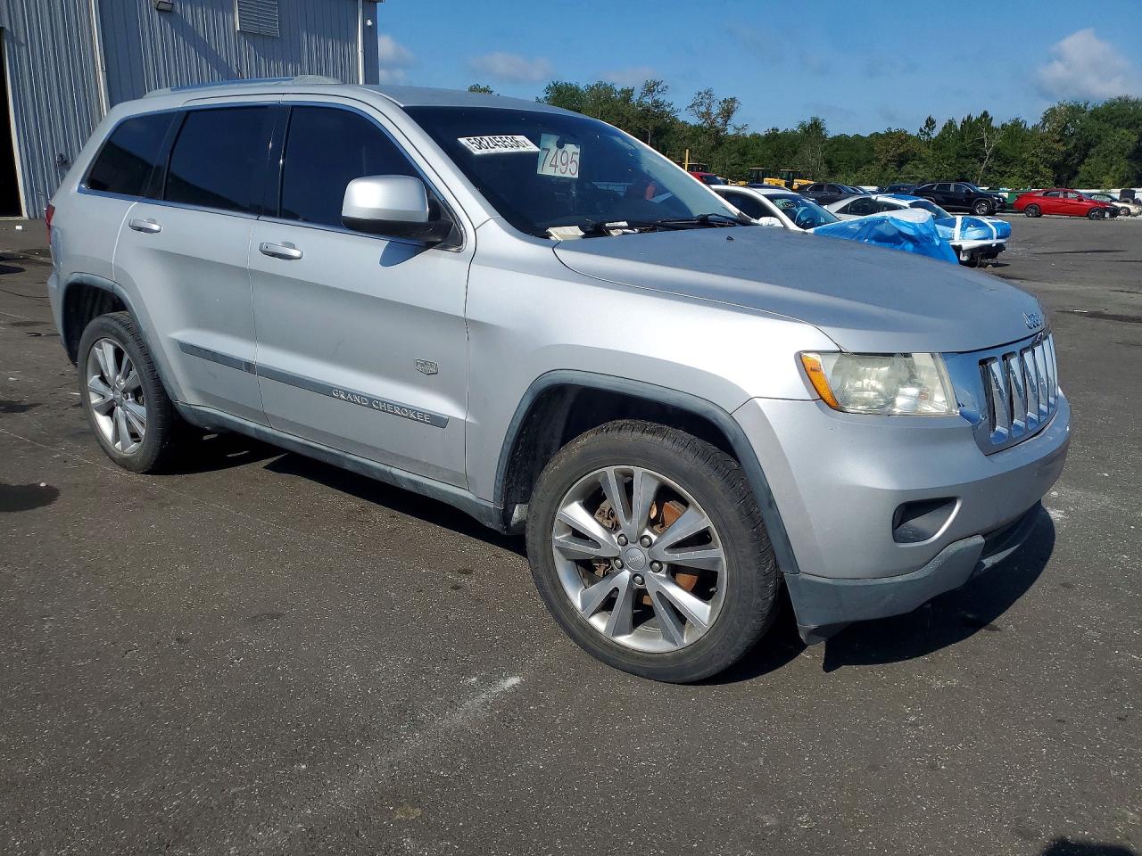 2011 Jeep Grand Cherokee Laredo Silver vin: 1J4RS4GG7BC646563