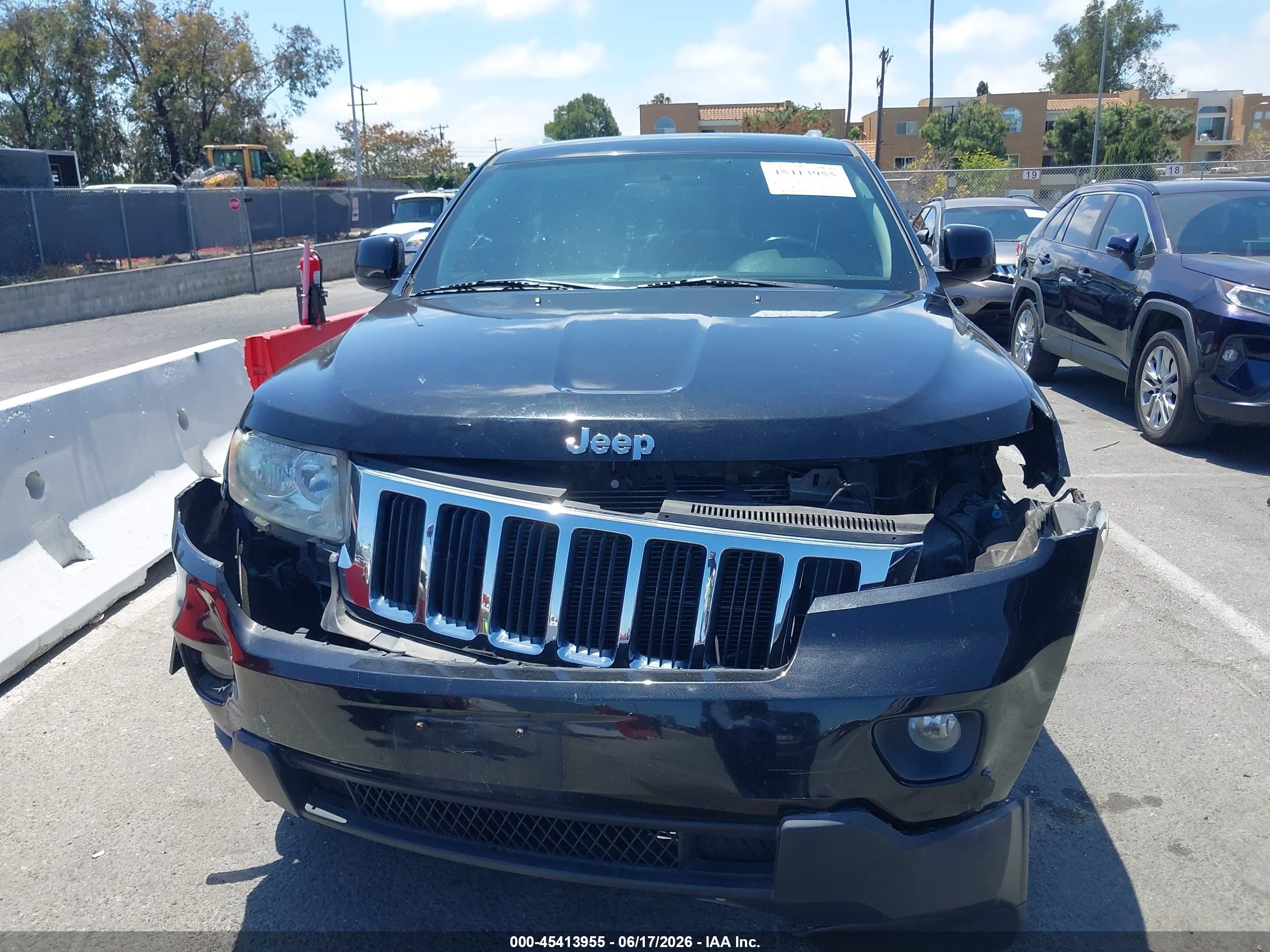 2011 Jeep Grand Cherokee Laredo Black vin: 1J4RS4GG7BC658471