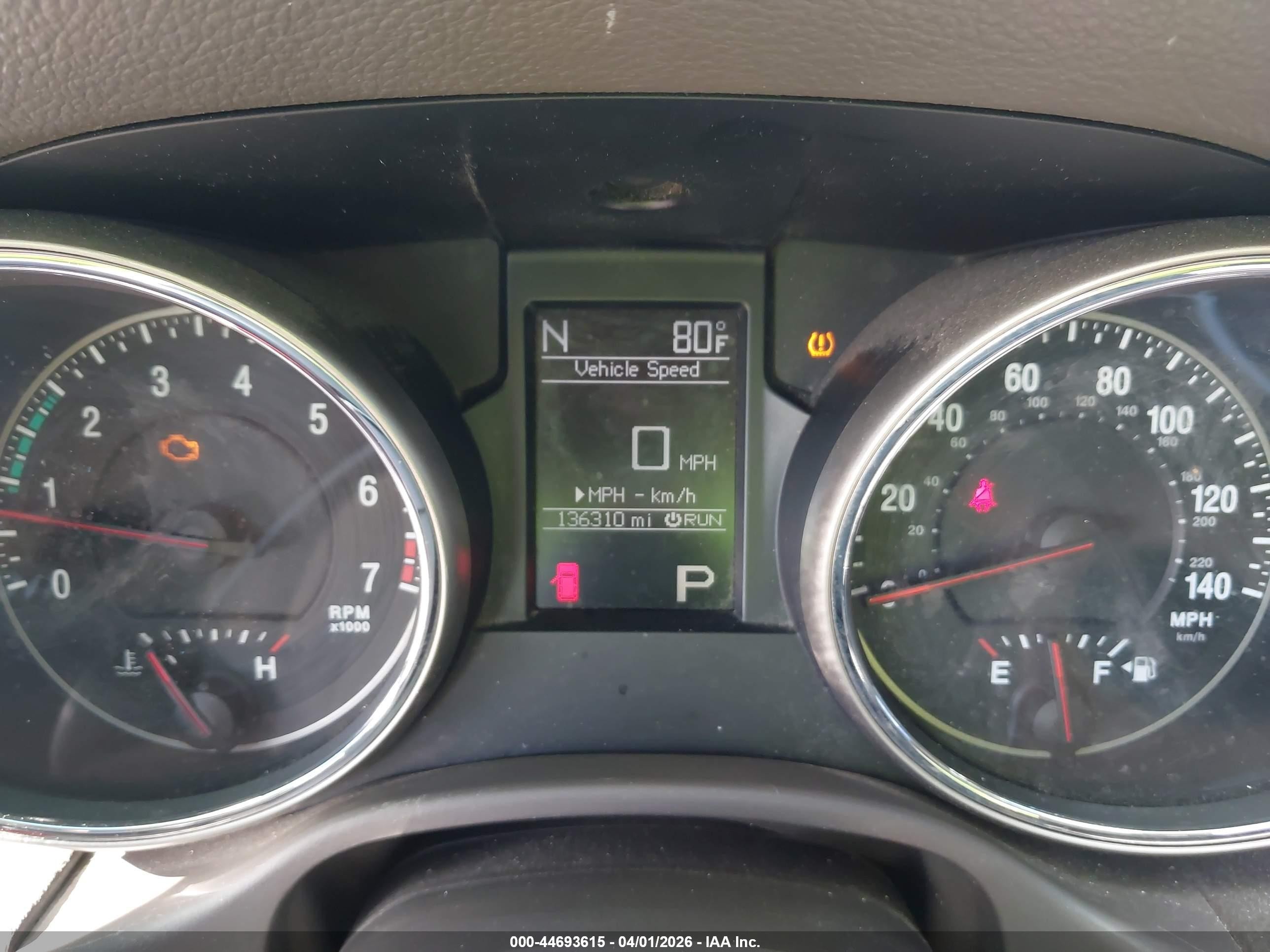 2011 Jeep Grand Cherokee Laredo Red vin: 1J4RS4GG9BC513612