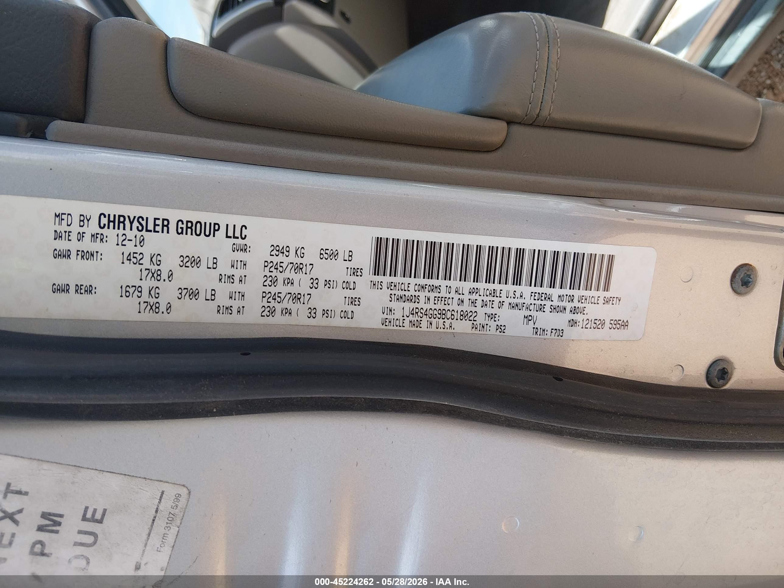 2011 Jeep Grand Cherokee Laredo Серебряный vin: 1J4RS4GG9BC618022