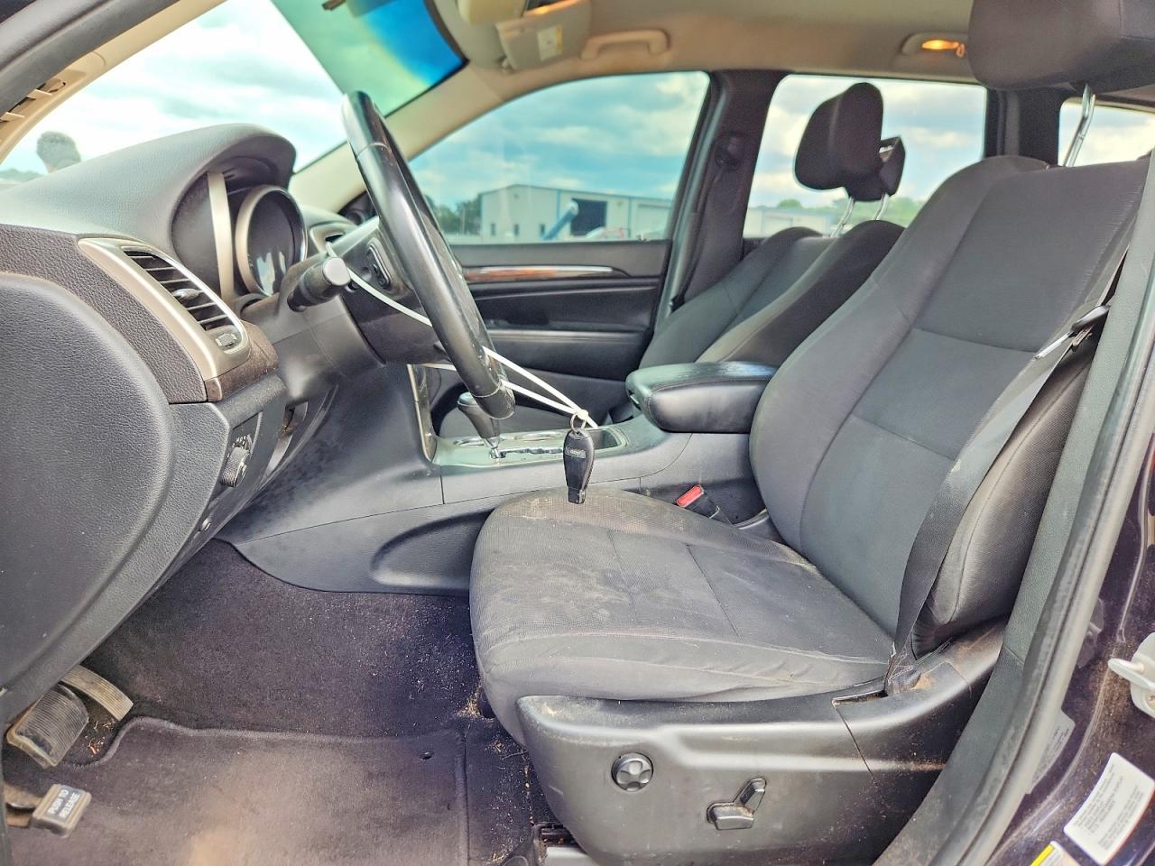 2011 Jeep Grand Cherokee Laredo Blue vin: 1J4RS4GGXBC569431