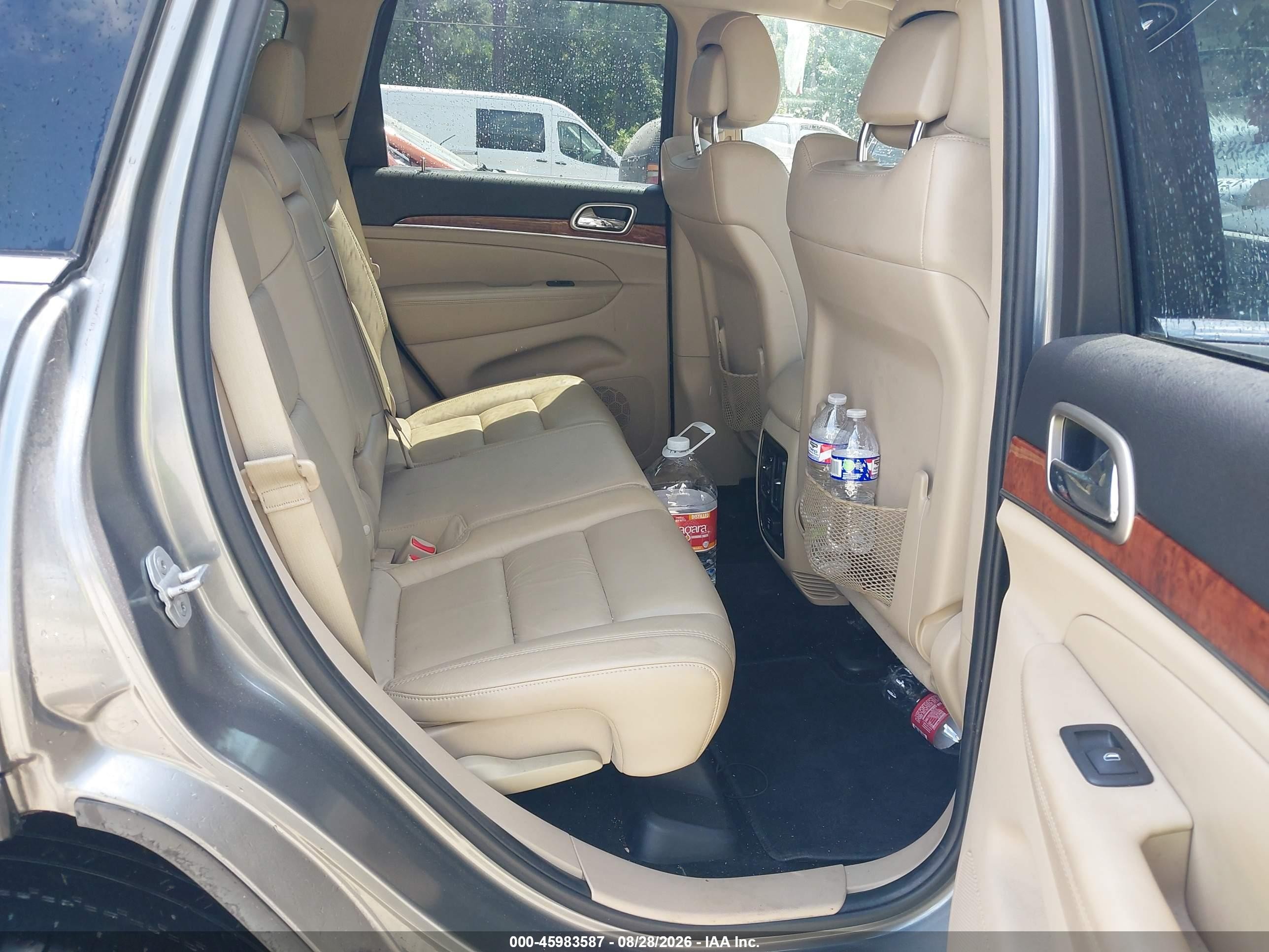 2011 Jeep Grand Cherokee Limited Silver vin: 1J4RS5GG2BC658948