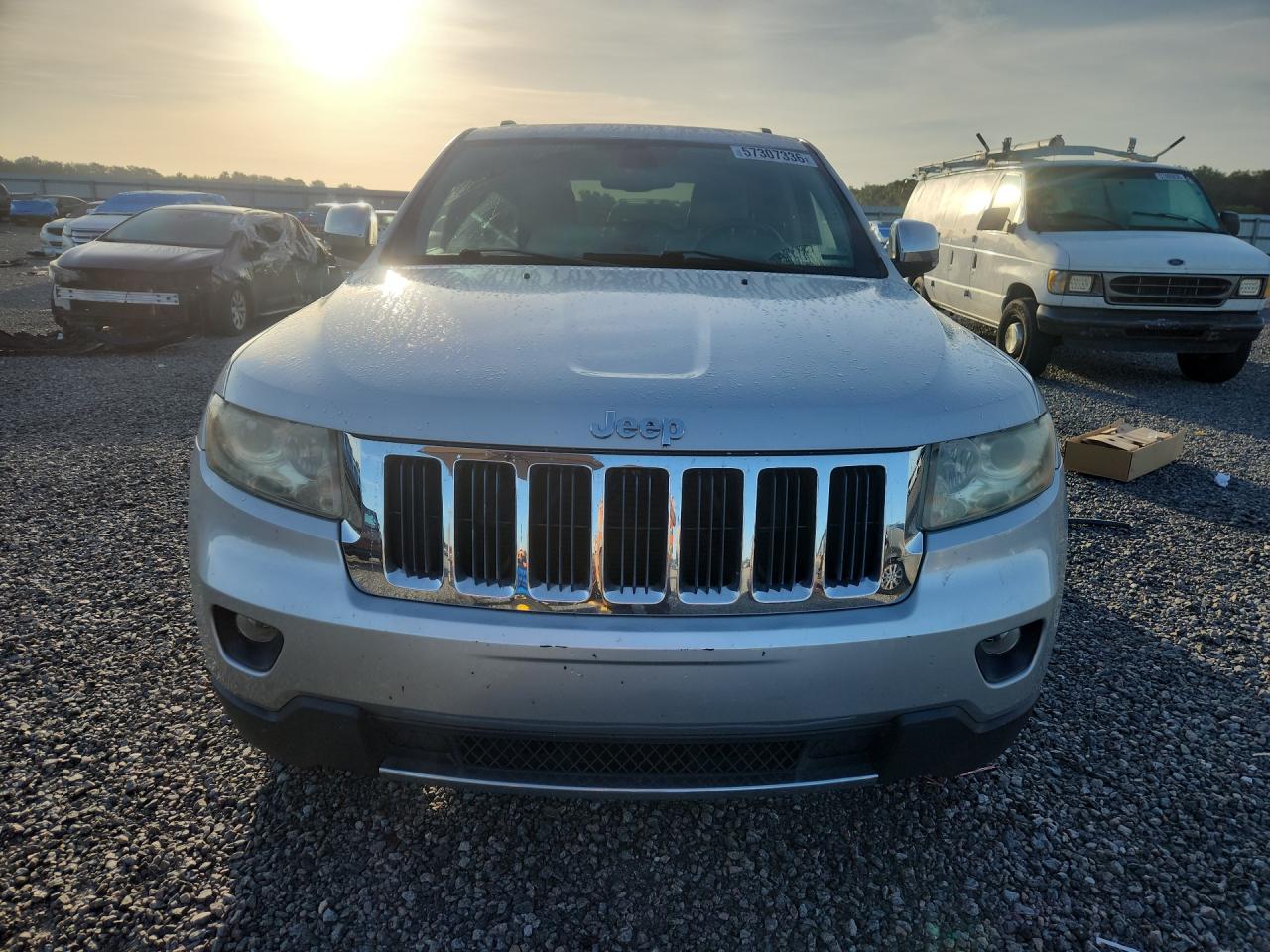 2011 Jeep Grand Cherokee Limited Silver vin: 1J4RS5GG8BC659750