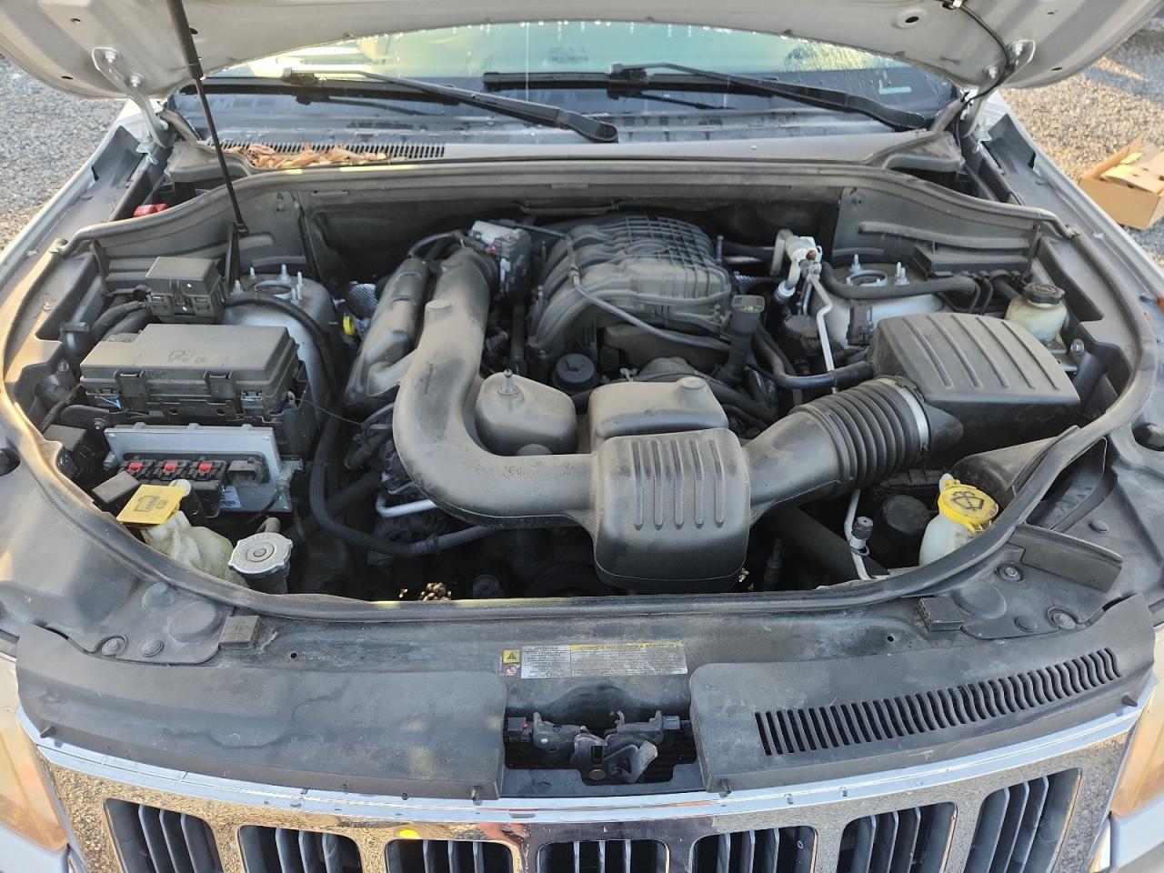 2011 Jeep Grand Cherokee Limited Silver vin: 1J4RS5GG8BC659750