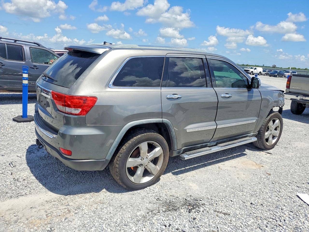 2011 Jeep Grand Cherokee Limited Gray vin: 1J4RS5GT2BC610718
