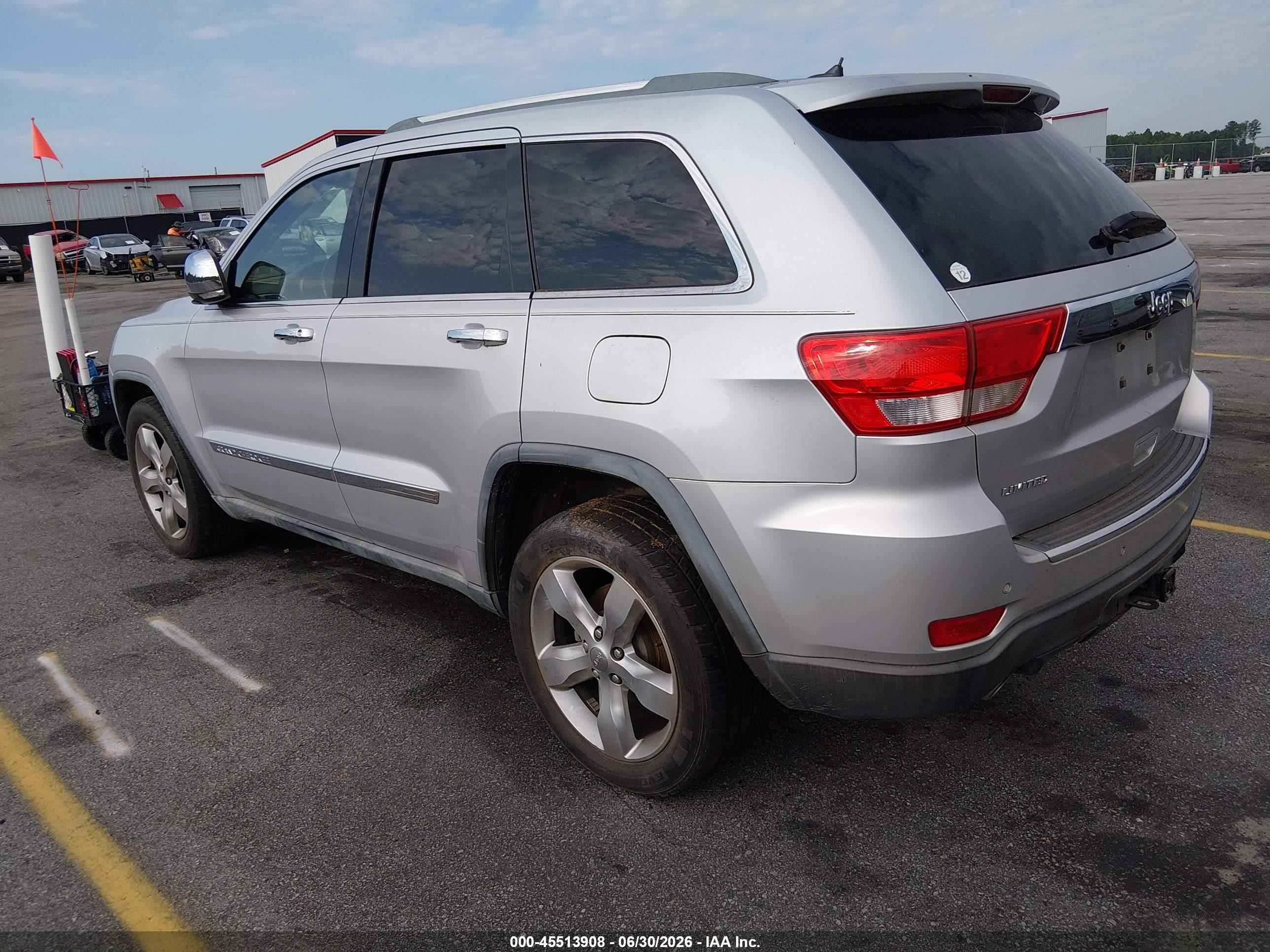 2011 Jeep Grand Cherokee Limited Silver vin: 1J4RS5GTXBC610952