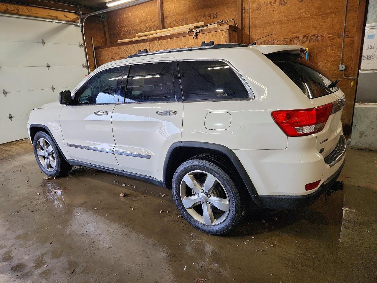 2011 Jeep Grand Cherokee Overland White vin: 1J4RS6GG3BC612454