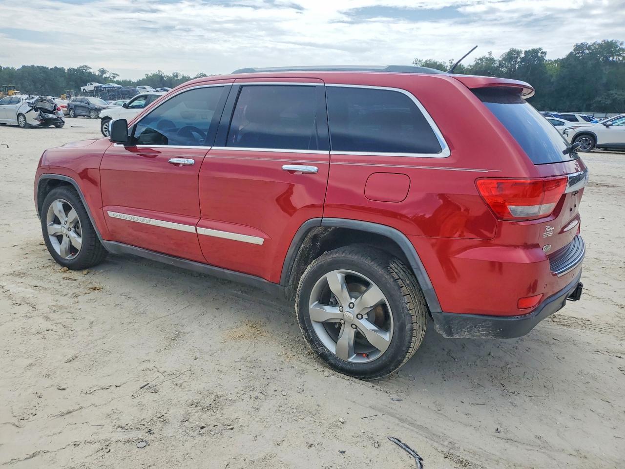 2011 Jeep Grand Cherokee Overland Burgundy vin: 1J4RS6GG4BC569484