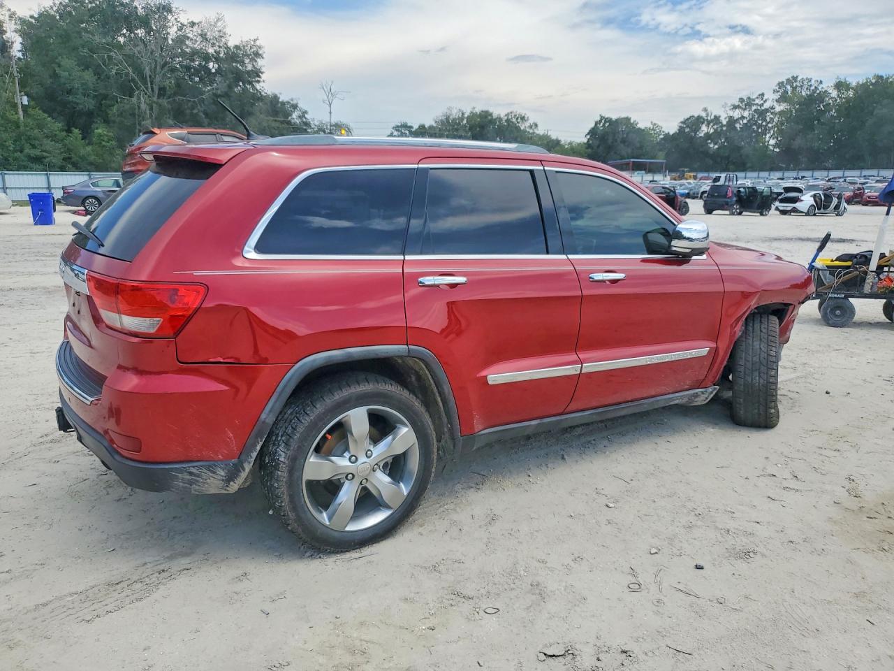2011 Jeep Grand Cherokee Overland Burgundy vin: 1J4RS6GG4BC569484
