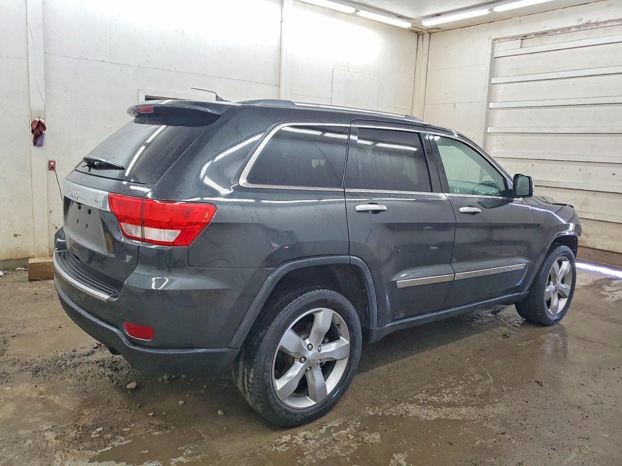 2011 Jeep Grand Cherokee Overland Charcoal vin: 1J4RS6GG6BC719594