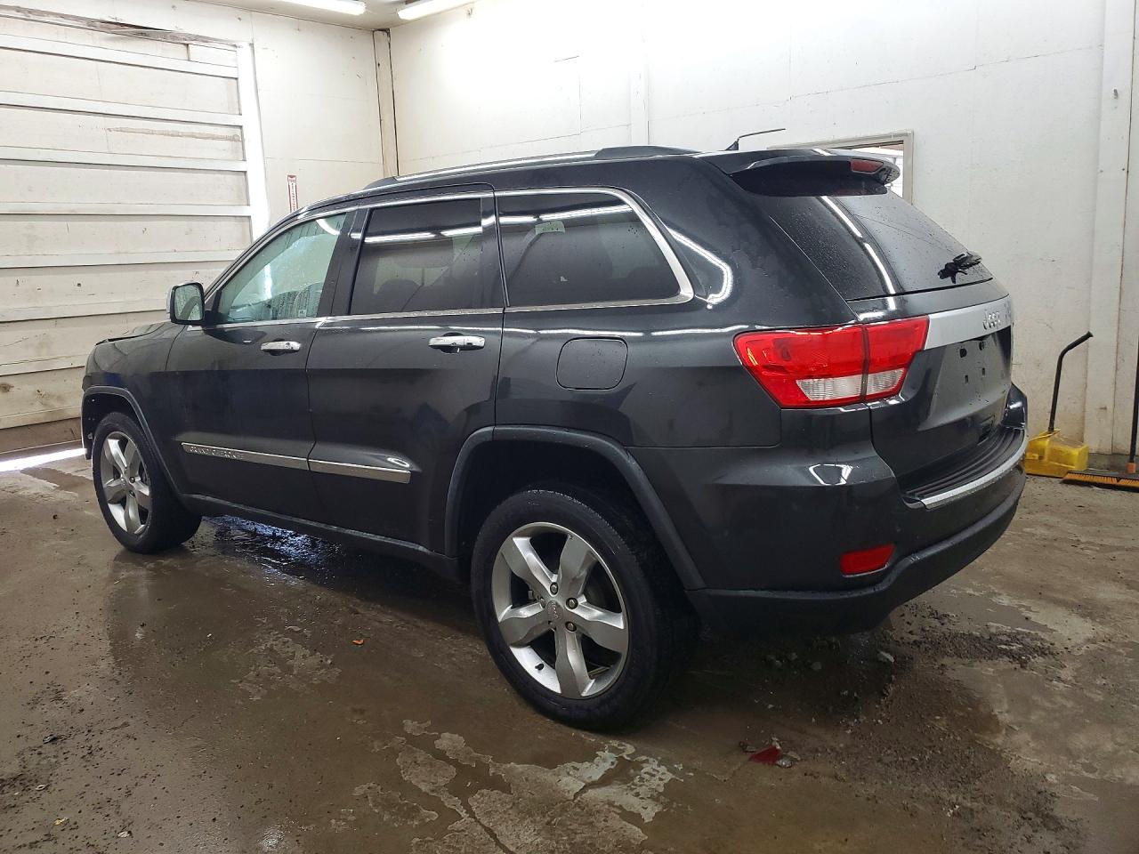 2011 Jeep Grand Cherokee Overland Charcoal vin: 1J4RS6GG6BC719594