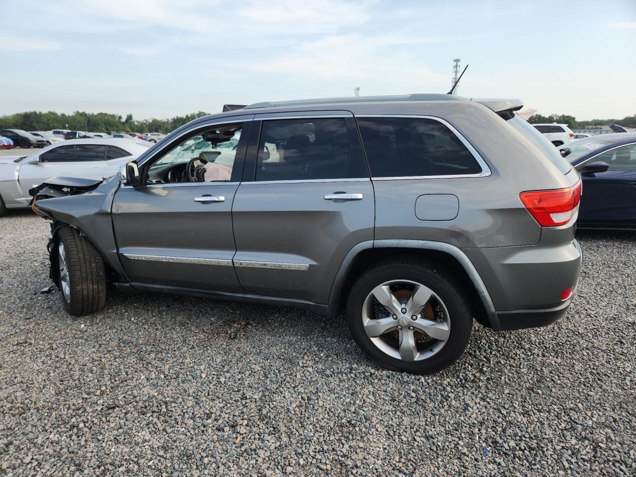 2011 Jeep Grand Cherokee Overland Gray vin: 1J4RS6GT2BC589181