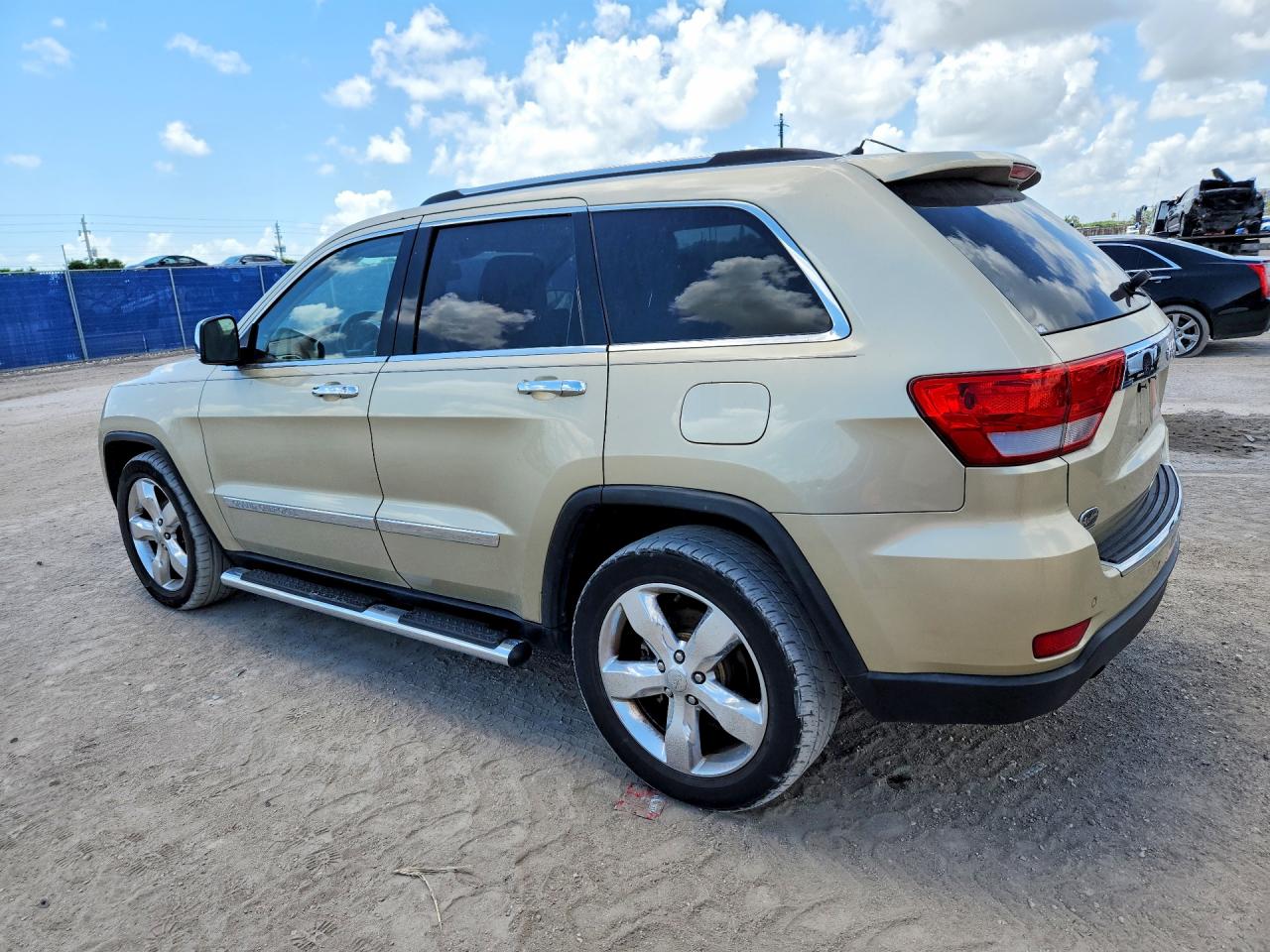 2011 Jeep Grand Cherokee Overland Gold vin: 1J4RS6GT6BC644991