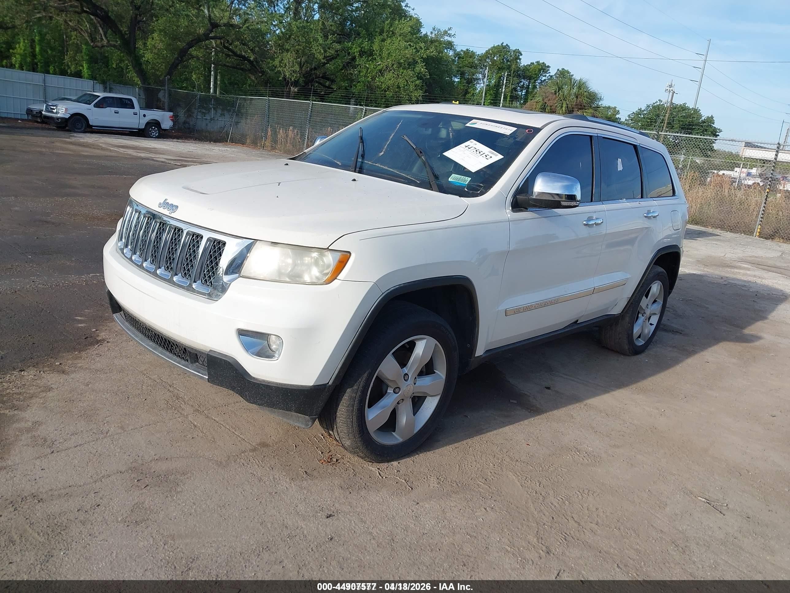 2011 Jeep Grand Cherokee Overland White vin: 1J4RS6GT7BC534015