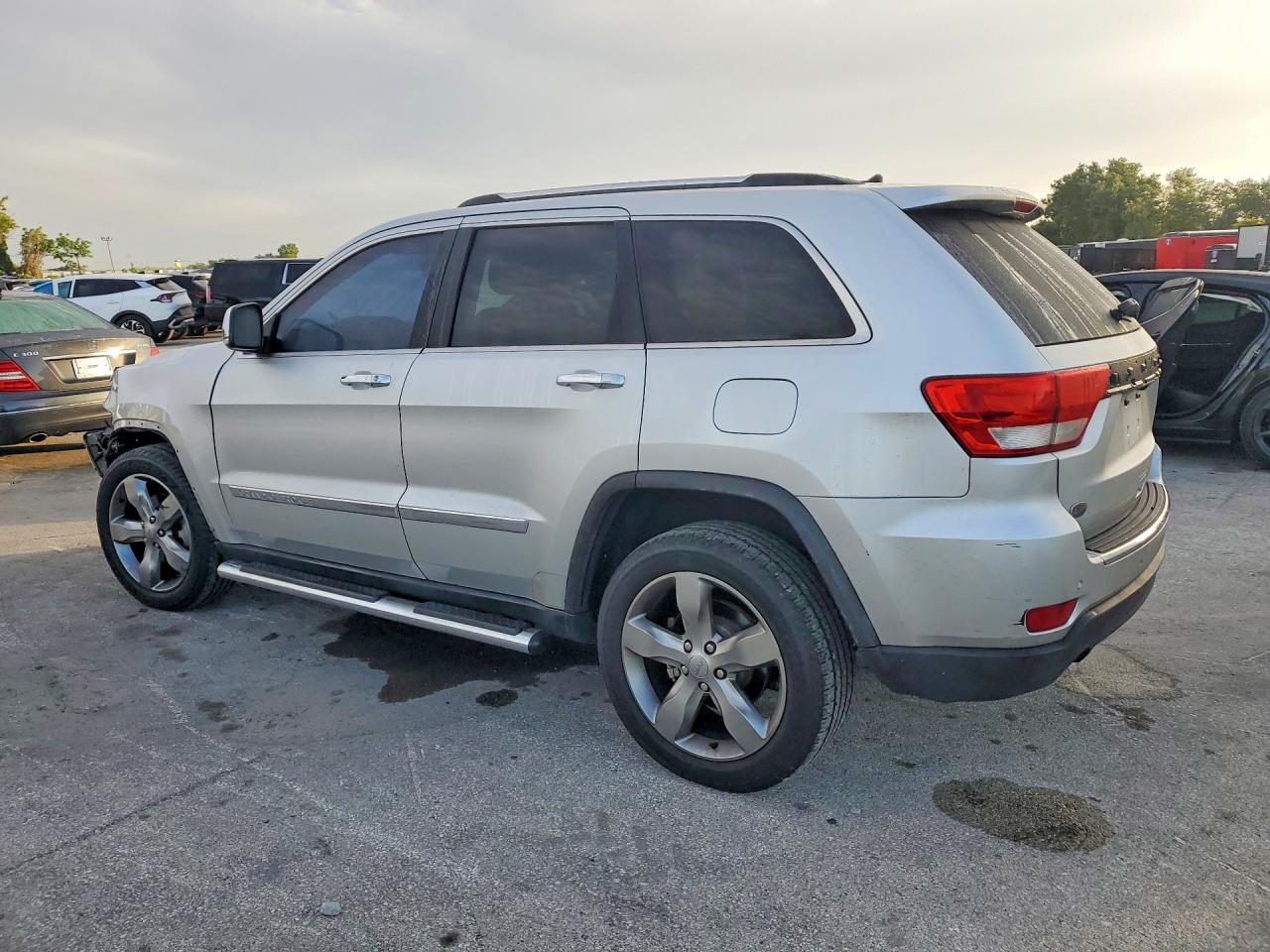 2011 Jeep Grand Cherokee Overland Серебряный vin: 1J4RS6GT7BC719696