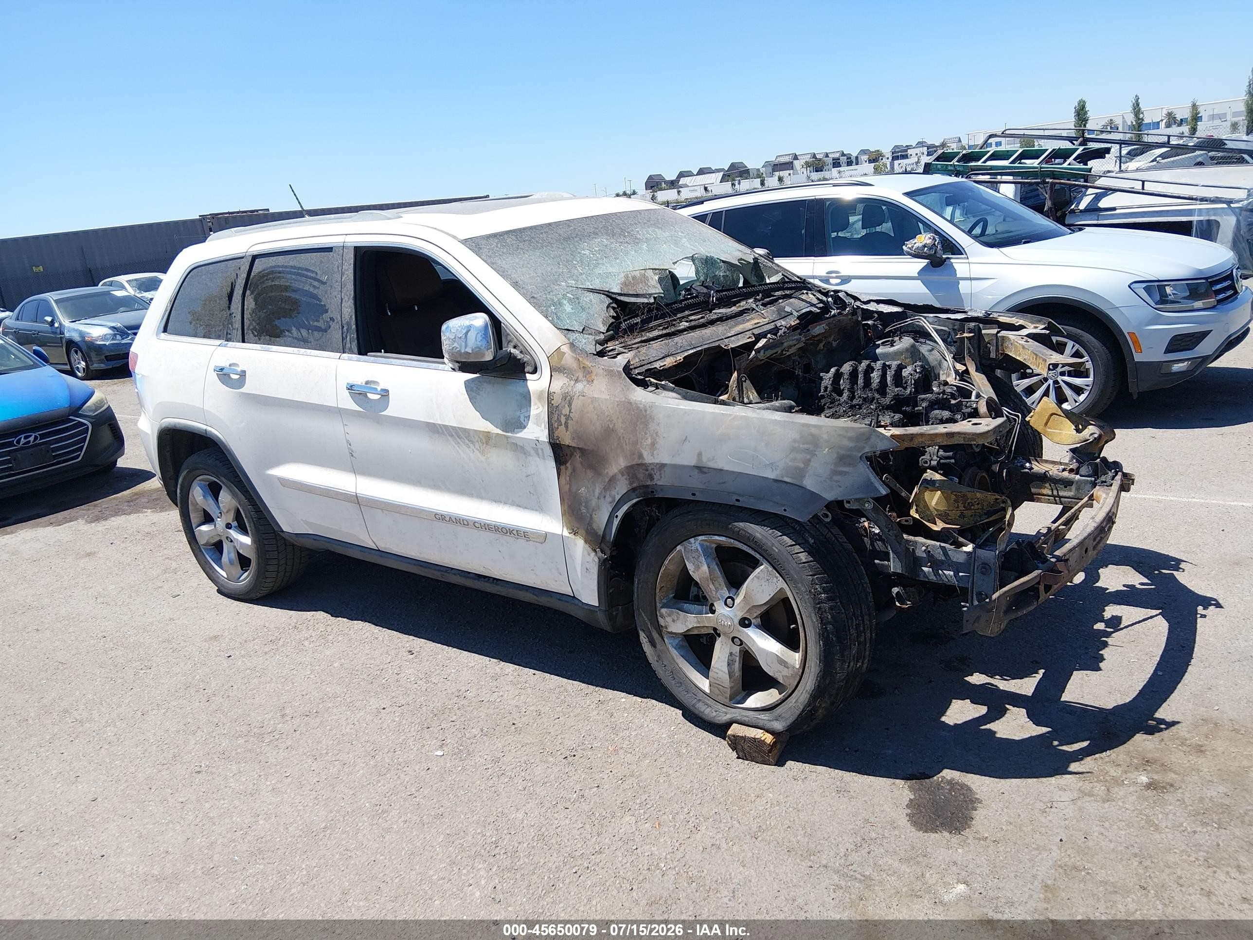 2011 Jeep Grand Cherokee Overland White vin: 1J4RS6GTXBC707140