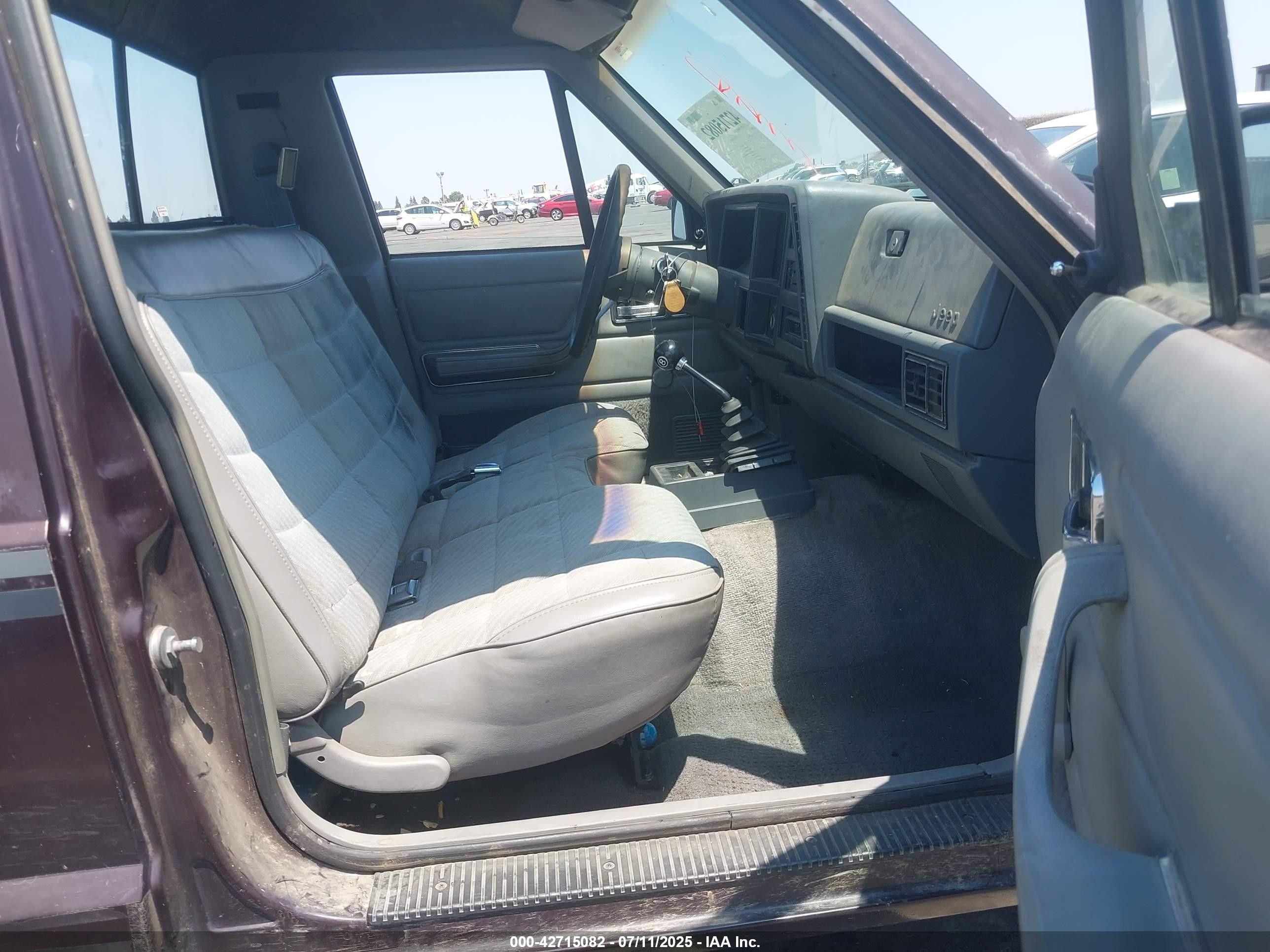 1989 Jeep Comanche Pioneer Brown vin: 1J7FT36L5KL434563