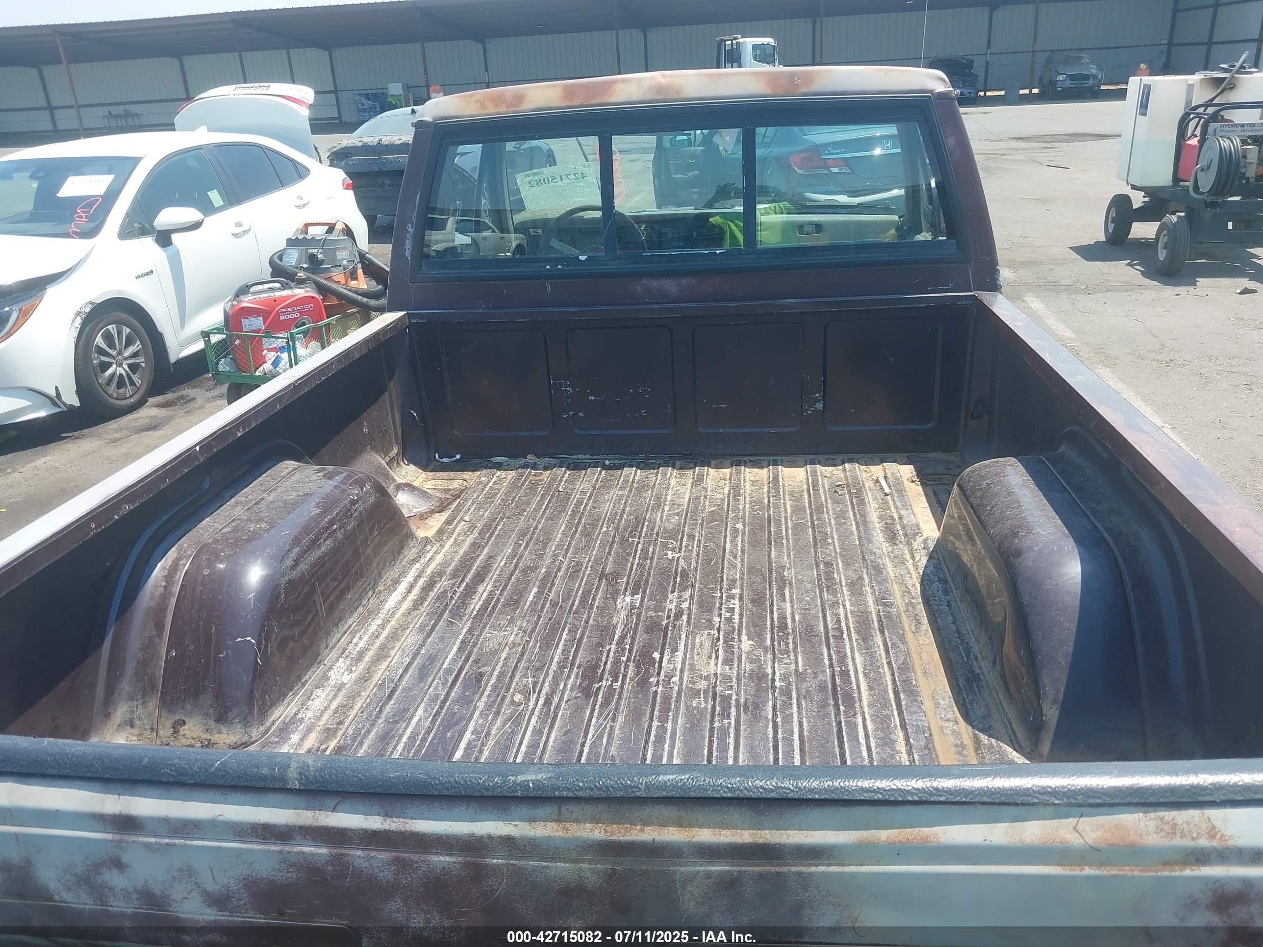 1989 Jeep Comanche Pioneer Brown vin: 1J7FT36L5KL434563
