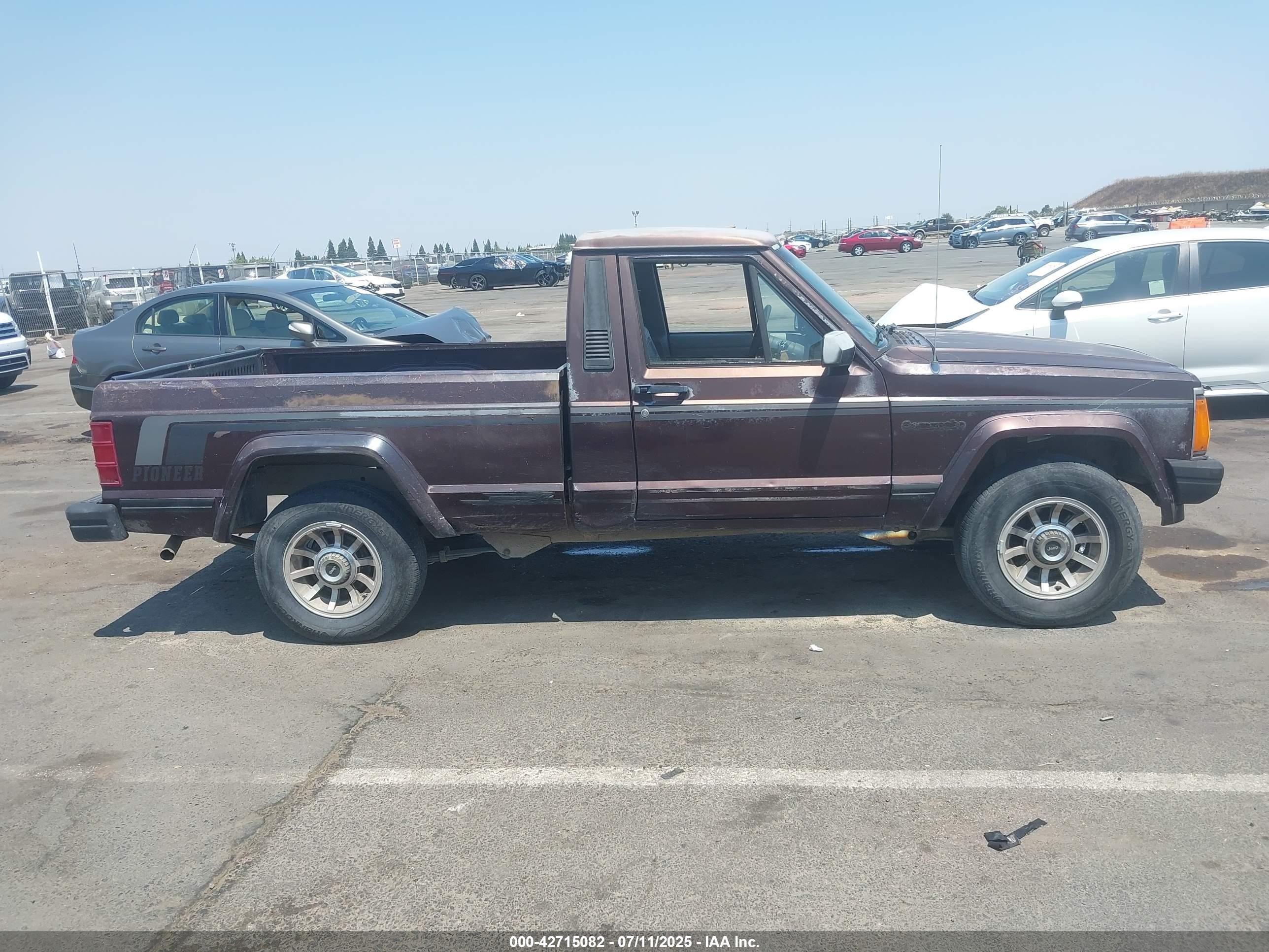 1989 Jeep Comanche Pioneer Brown vin: 1J7FT36L5KL434563