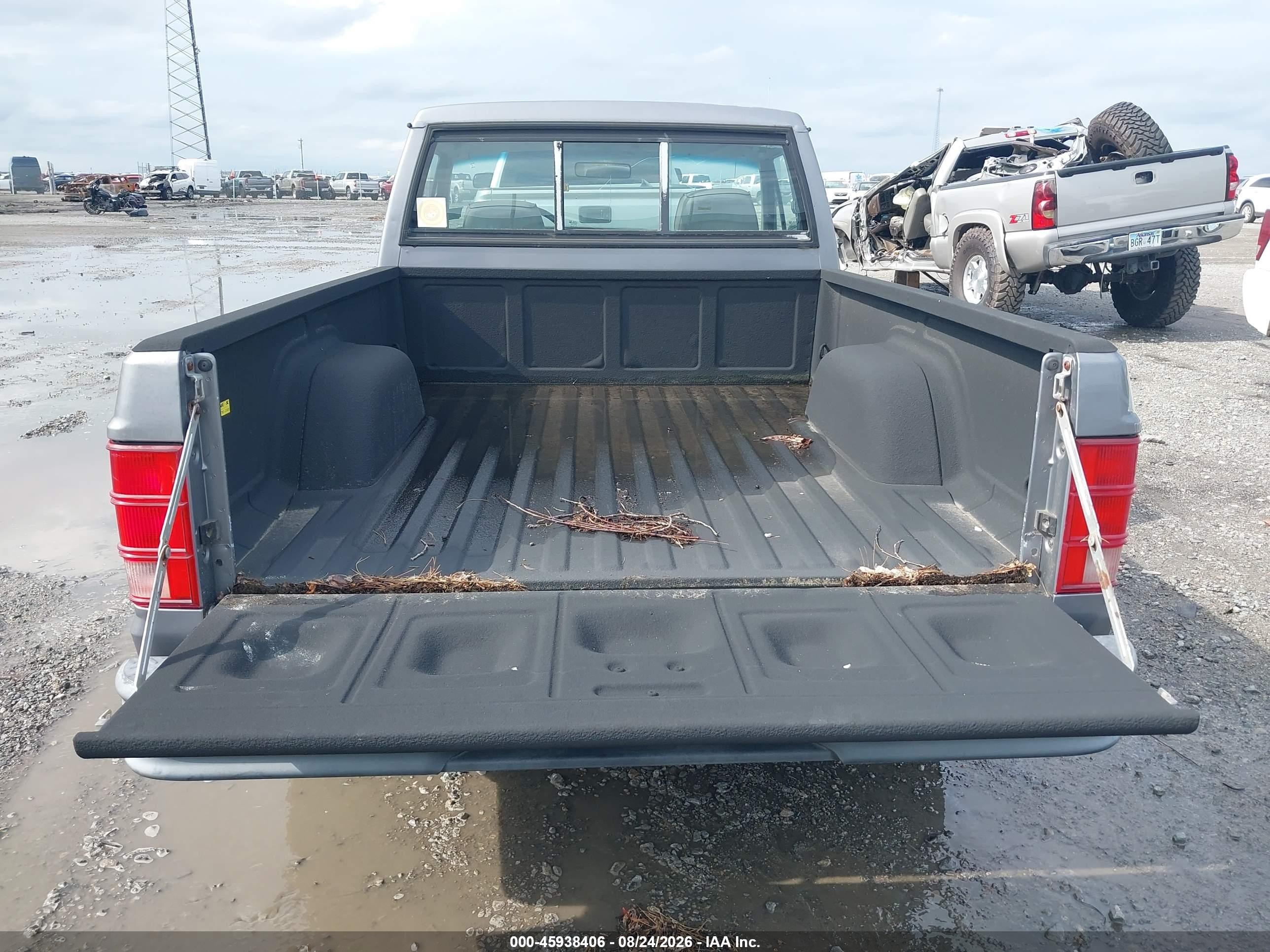 1992 Jeep Comanche Eliminator Gray vin: 1J7FT66S6NL115282
