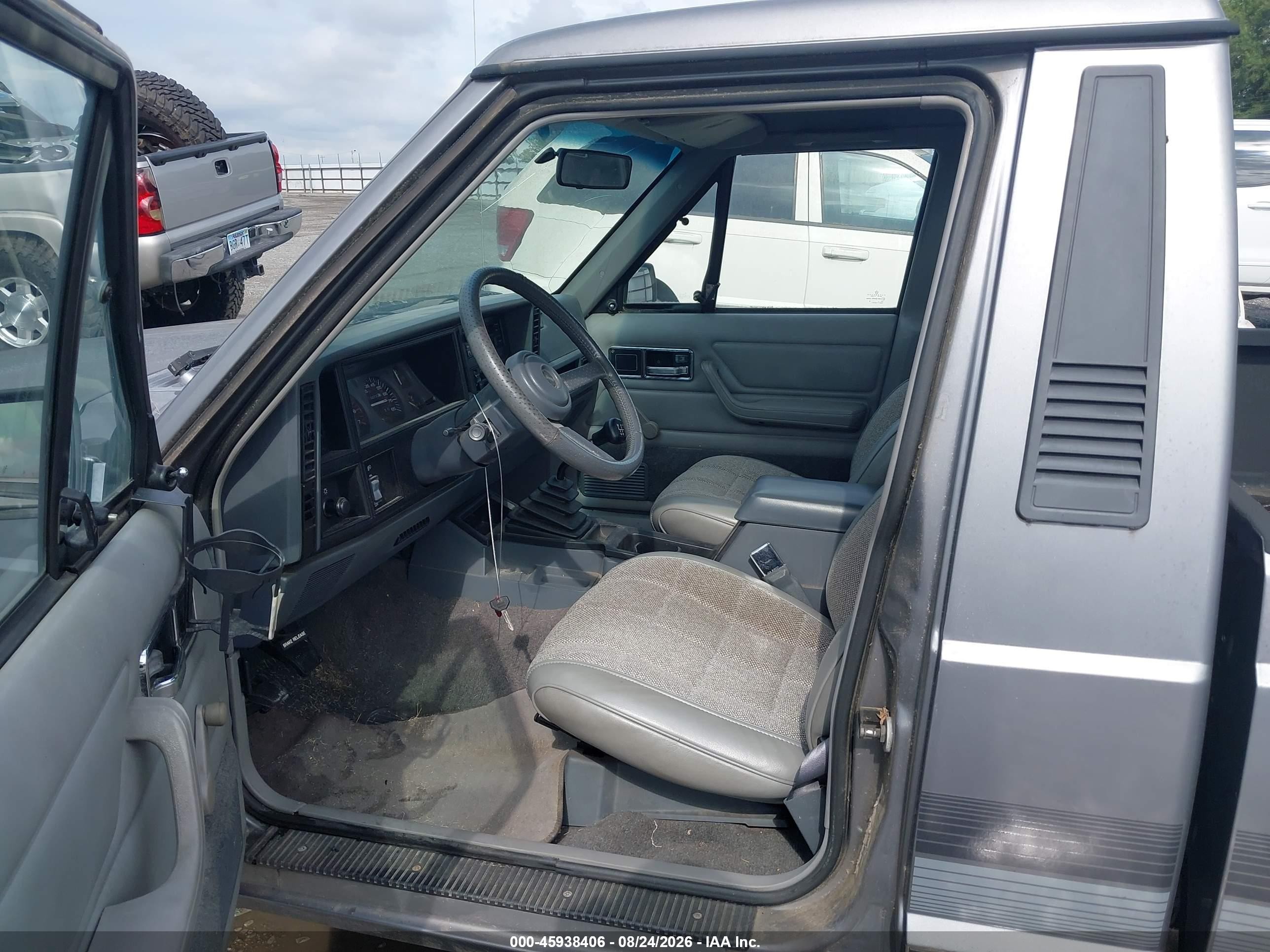 1992 Jeep Comanche Eliminator Gray vin: 1J7FT66S6NL115282
