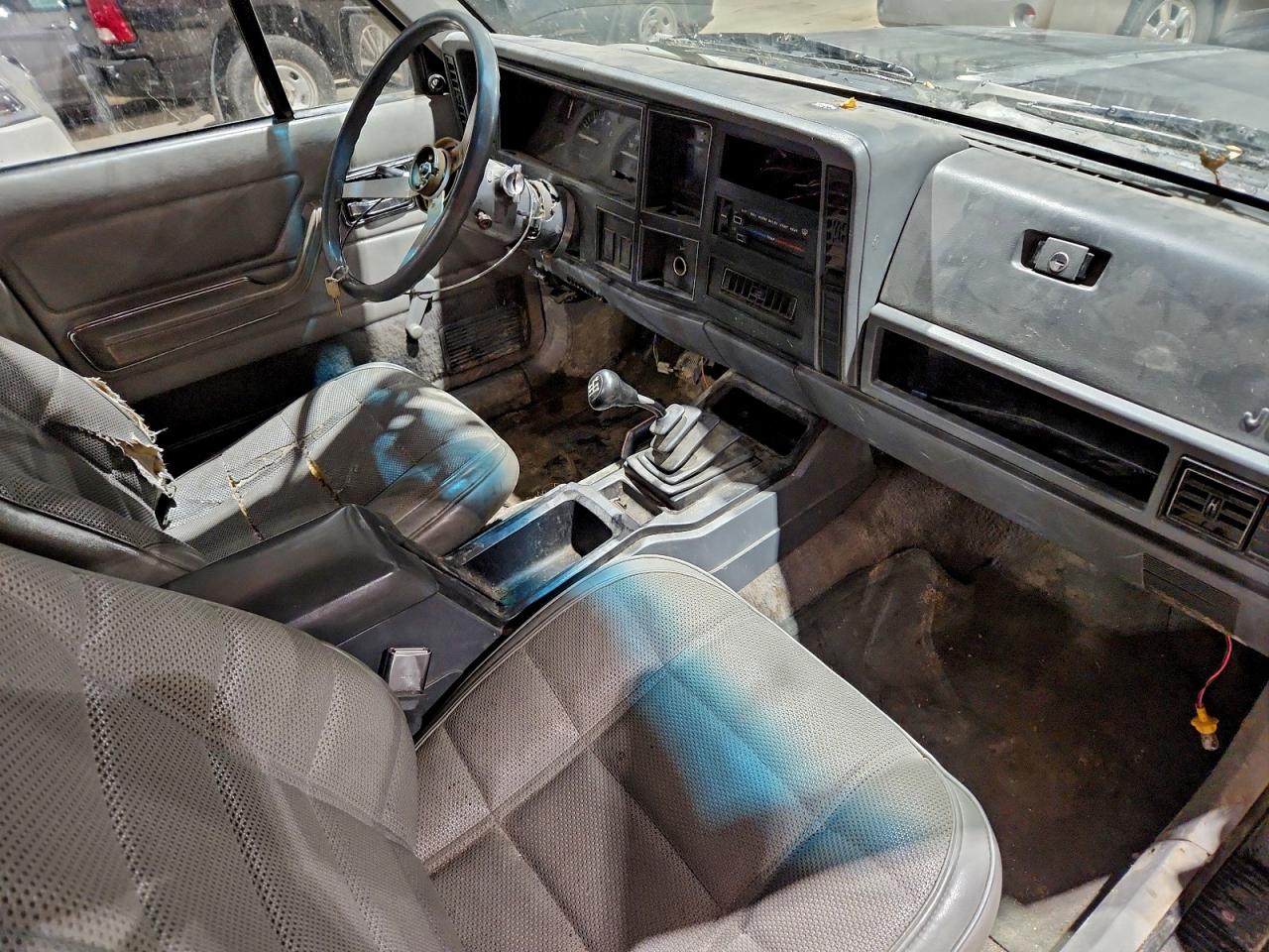 1989 Jeep Comanche Pioneer Gray vin: 1J7GJ36L4KL600498