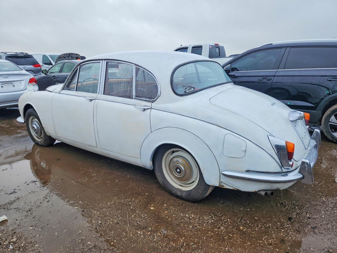 1969 Jaguar Mark Ii White vin: 1J80167BW