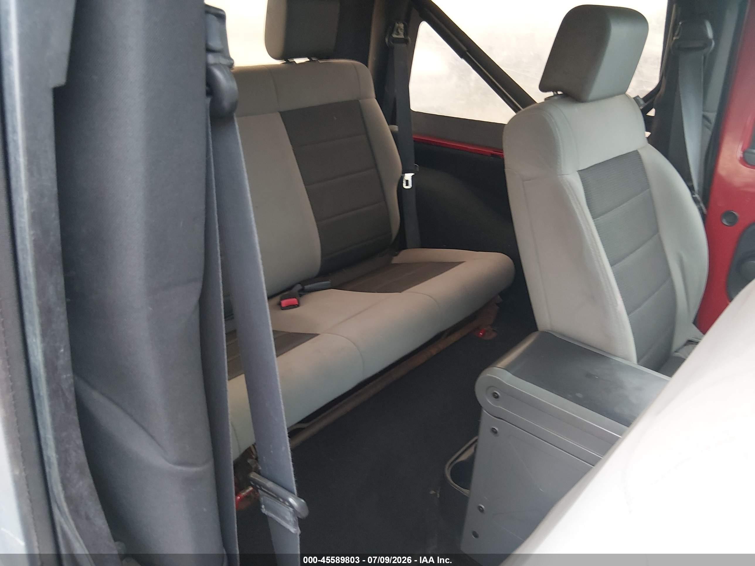 2008 Jeep Wrangler X Красный vin: 1J8FA24178L574376