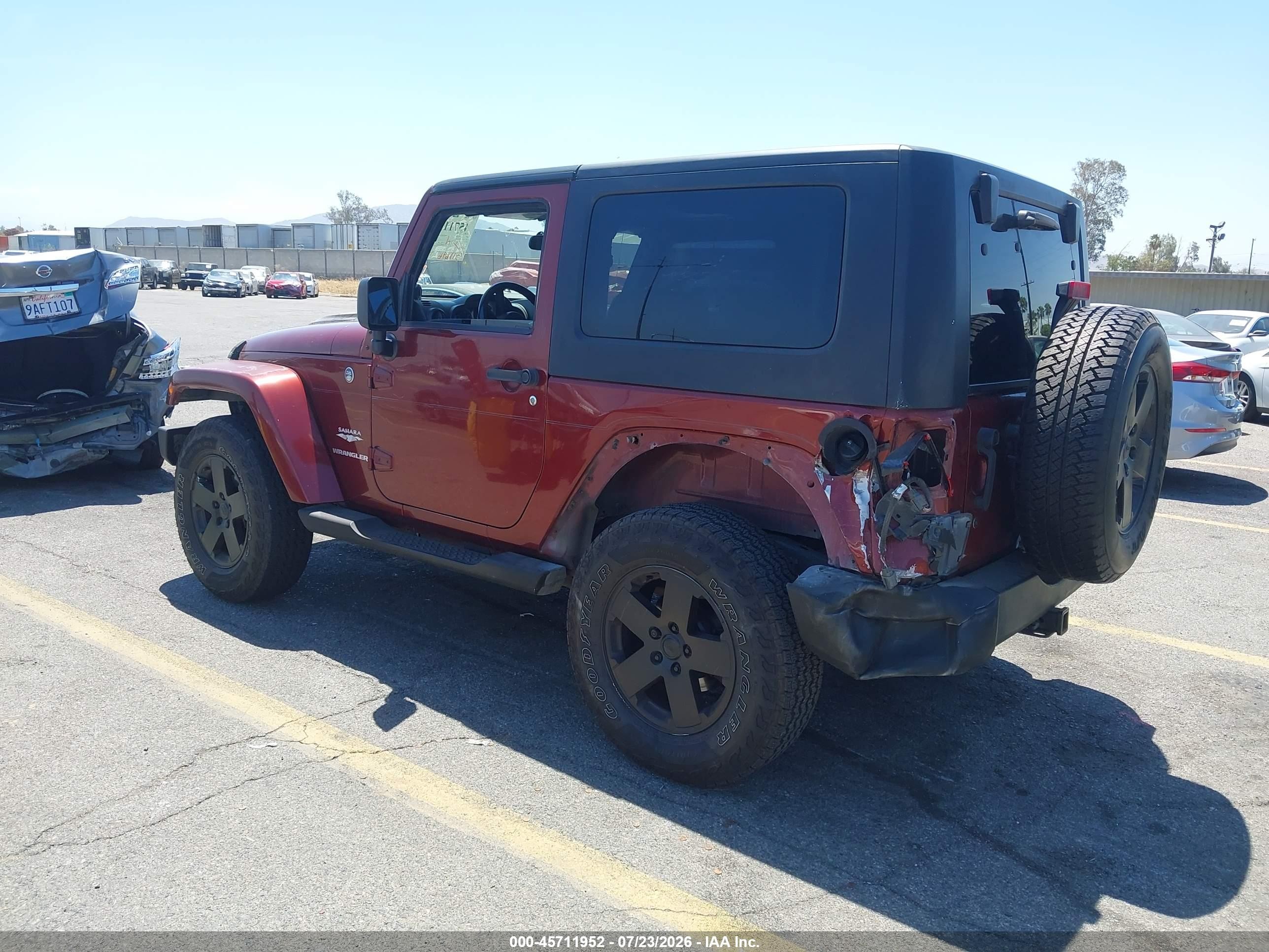 2007 Jeep Wrangler Sahara Maroon vin: 1J8FA54107L213863