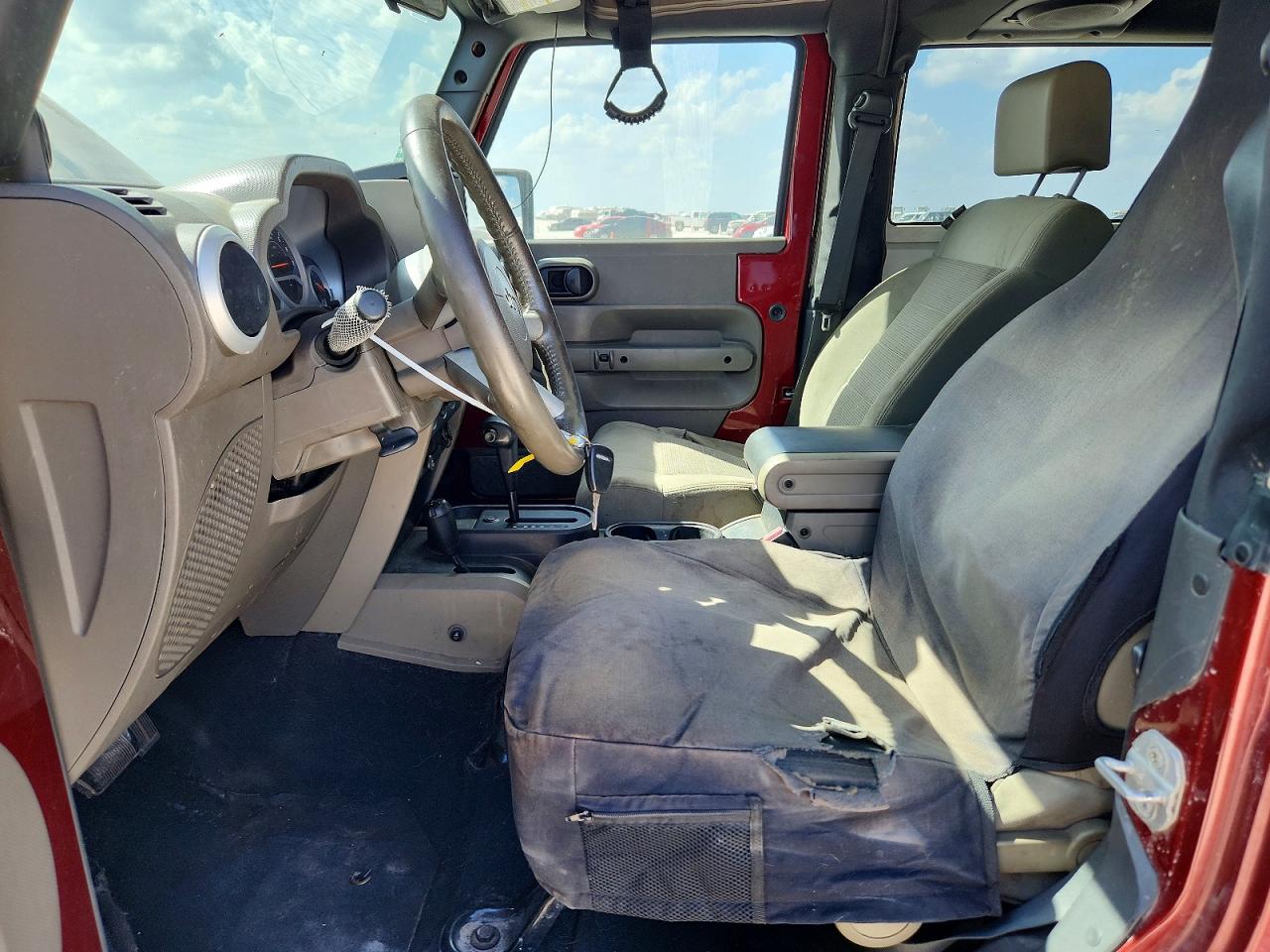 2008 Jeep Wrangler Sahara Maroon vin: 1J8FA54158L538963
