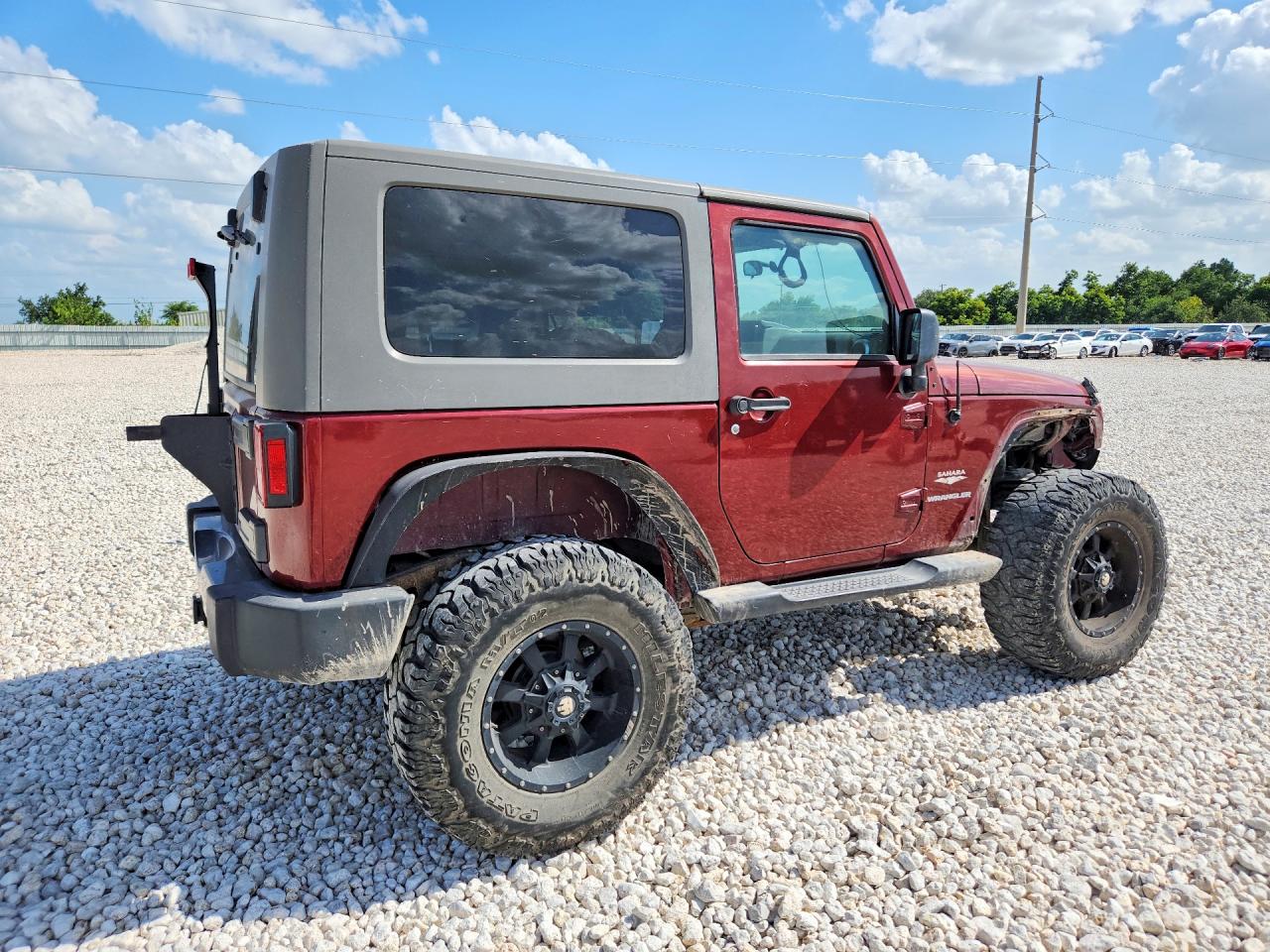 2008 Jeep Wrangler Sahara Maroon vin: 1J8FA54158L538963