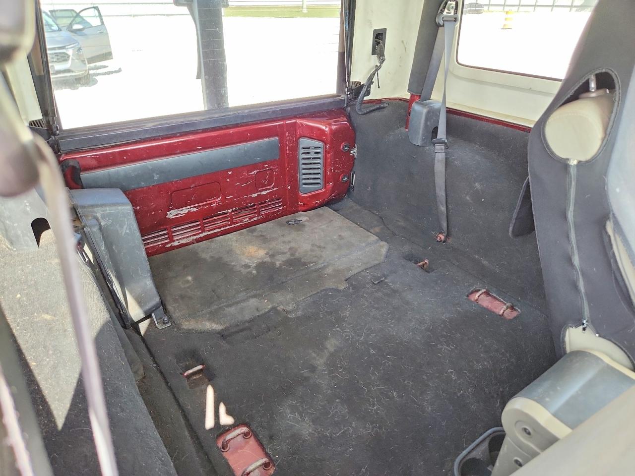 2008 Jeep Wrangler Sahara Maroon vin: 1J8FA54158L538963