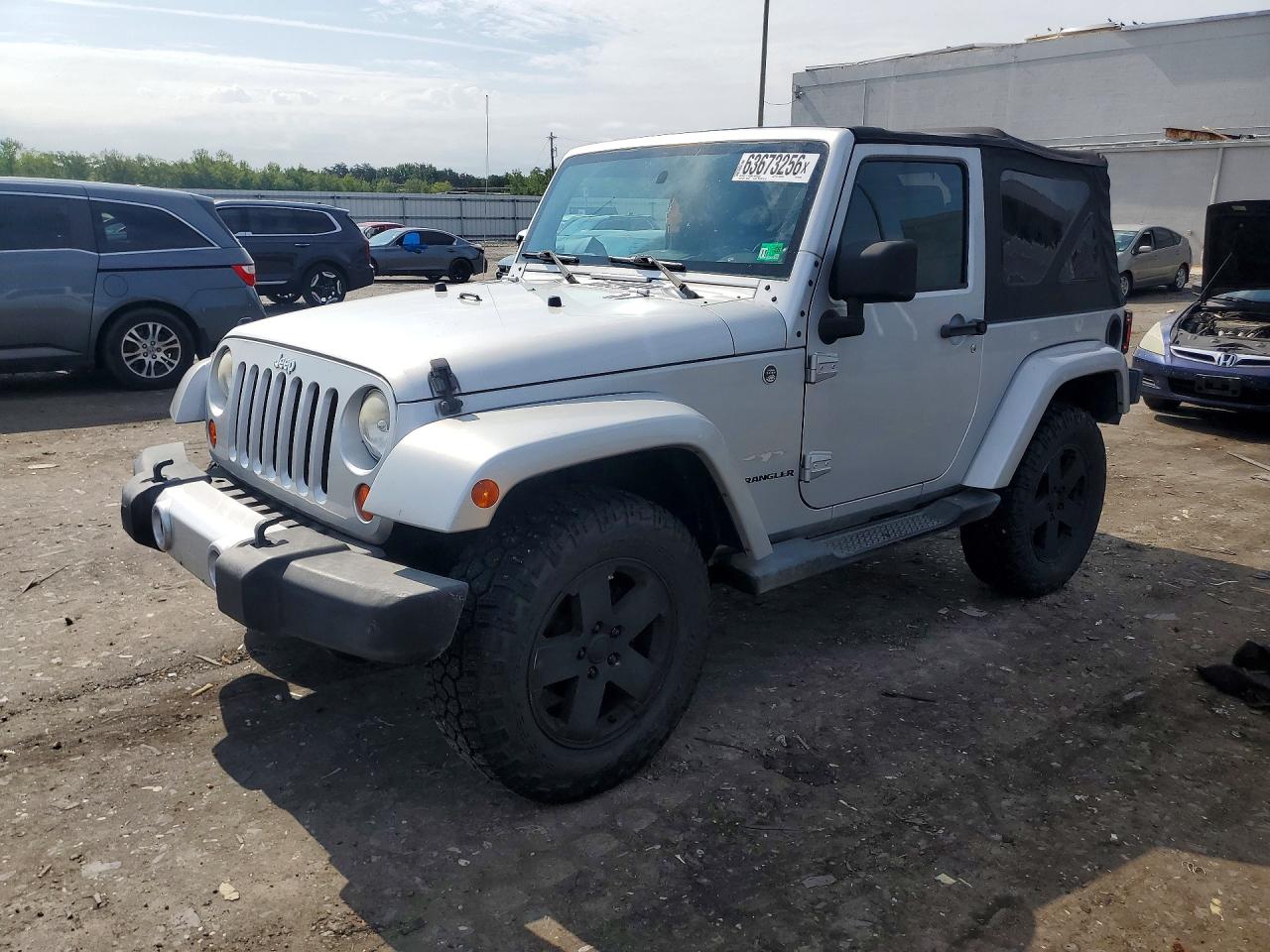 2008 Jeep Wrangler Sahara Silver vin: 1J8FA54198L593139